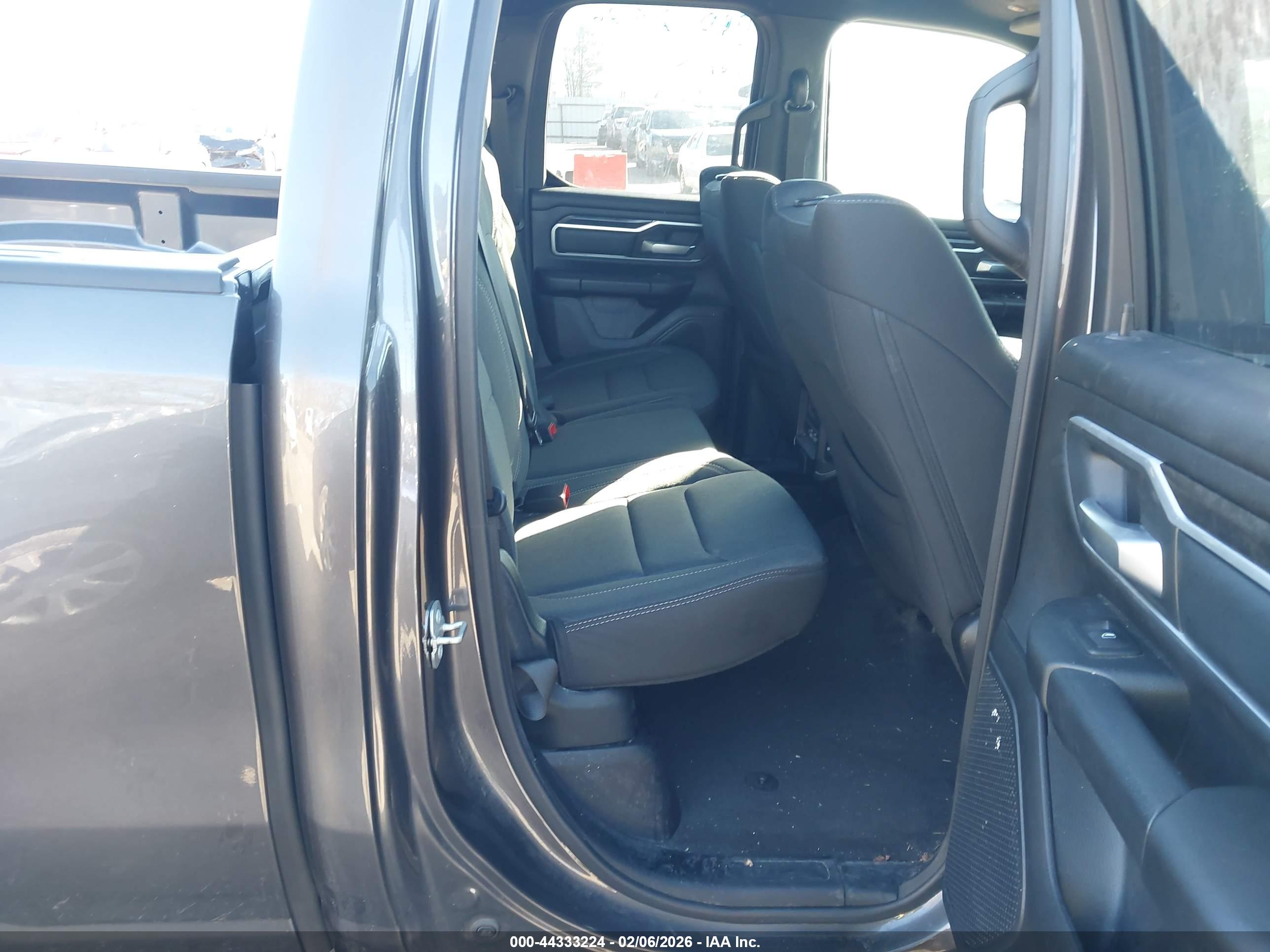 RAM 1500 image 8