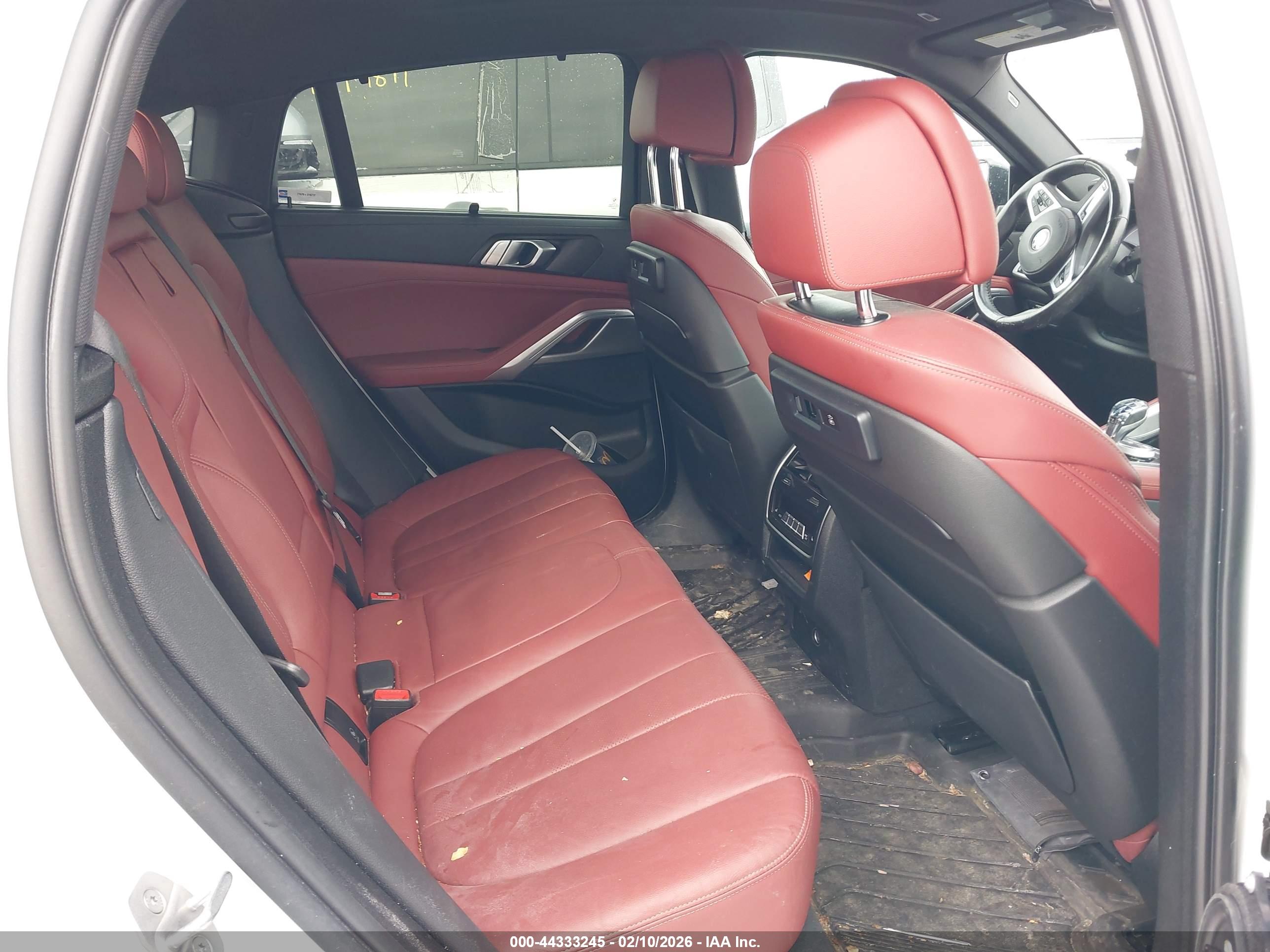 BMW X6 image 8