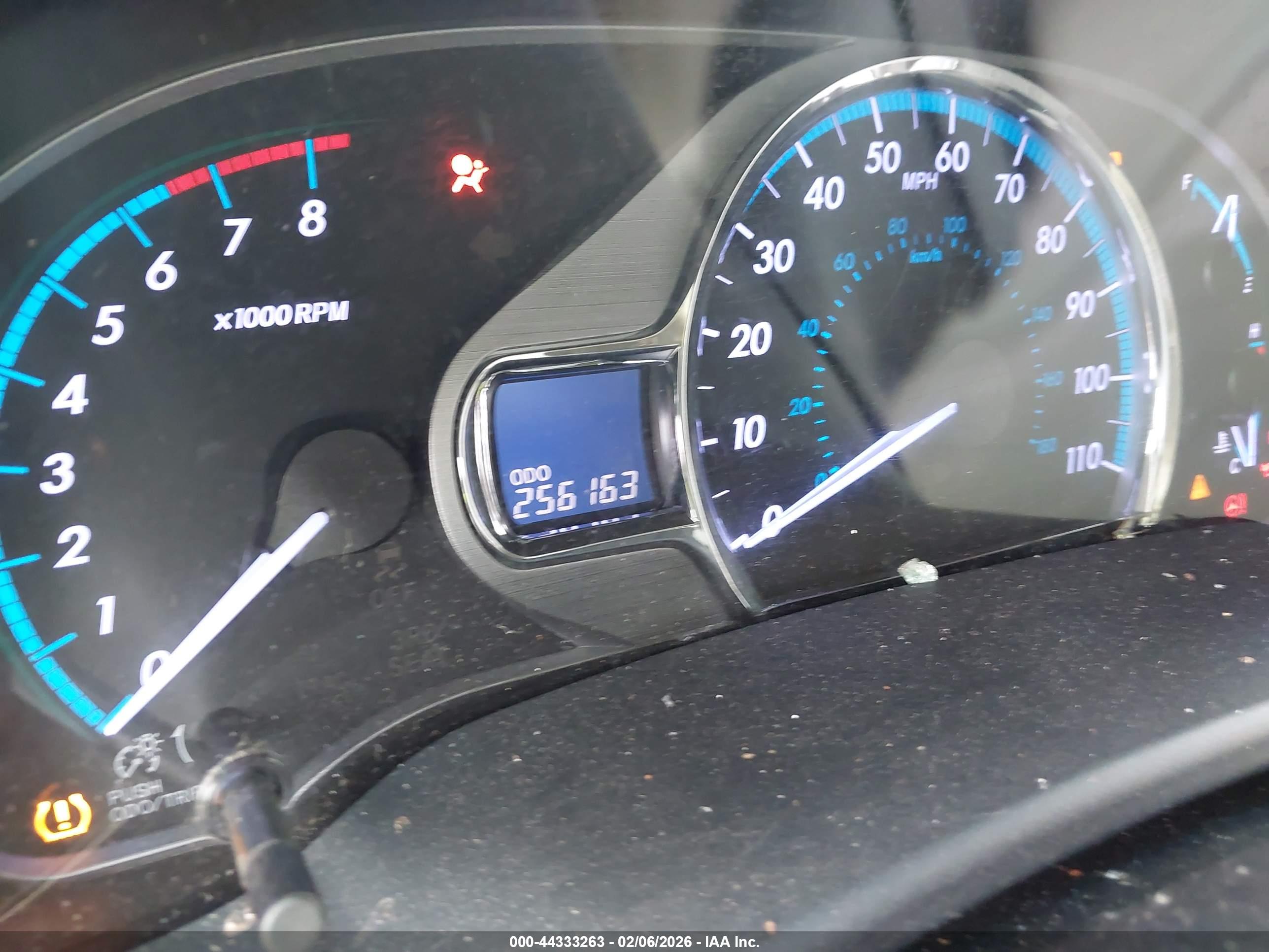 TOYOTA SIENNA image 7