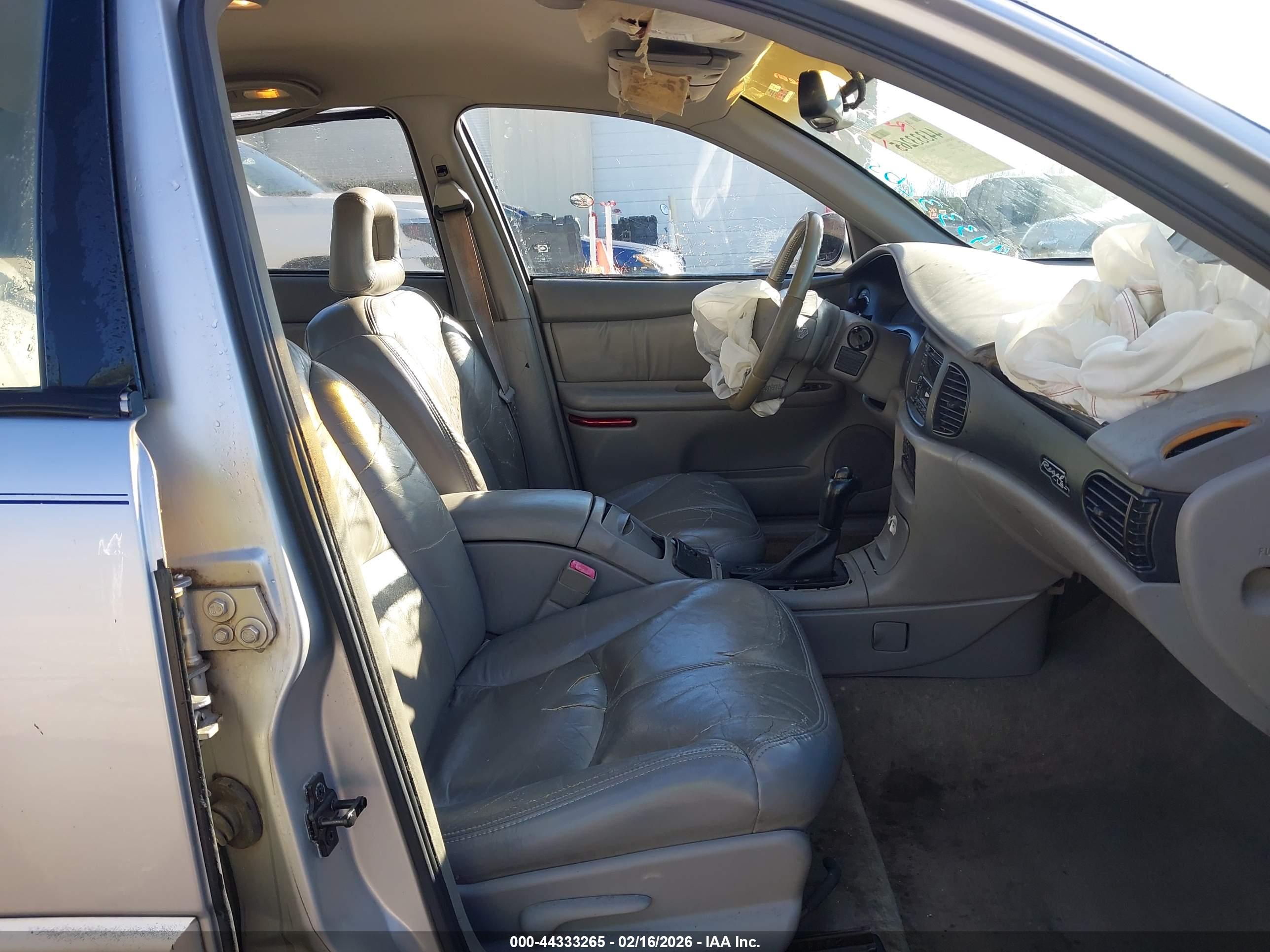 BUICK REGAL image 5