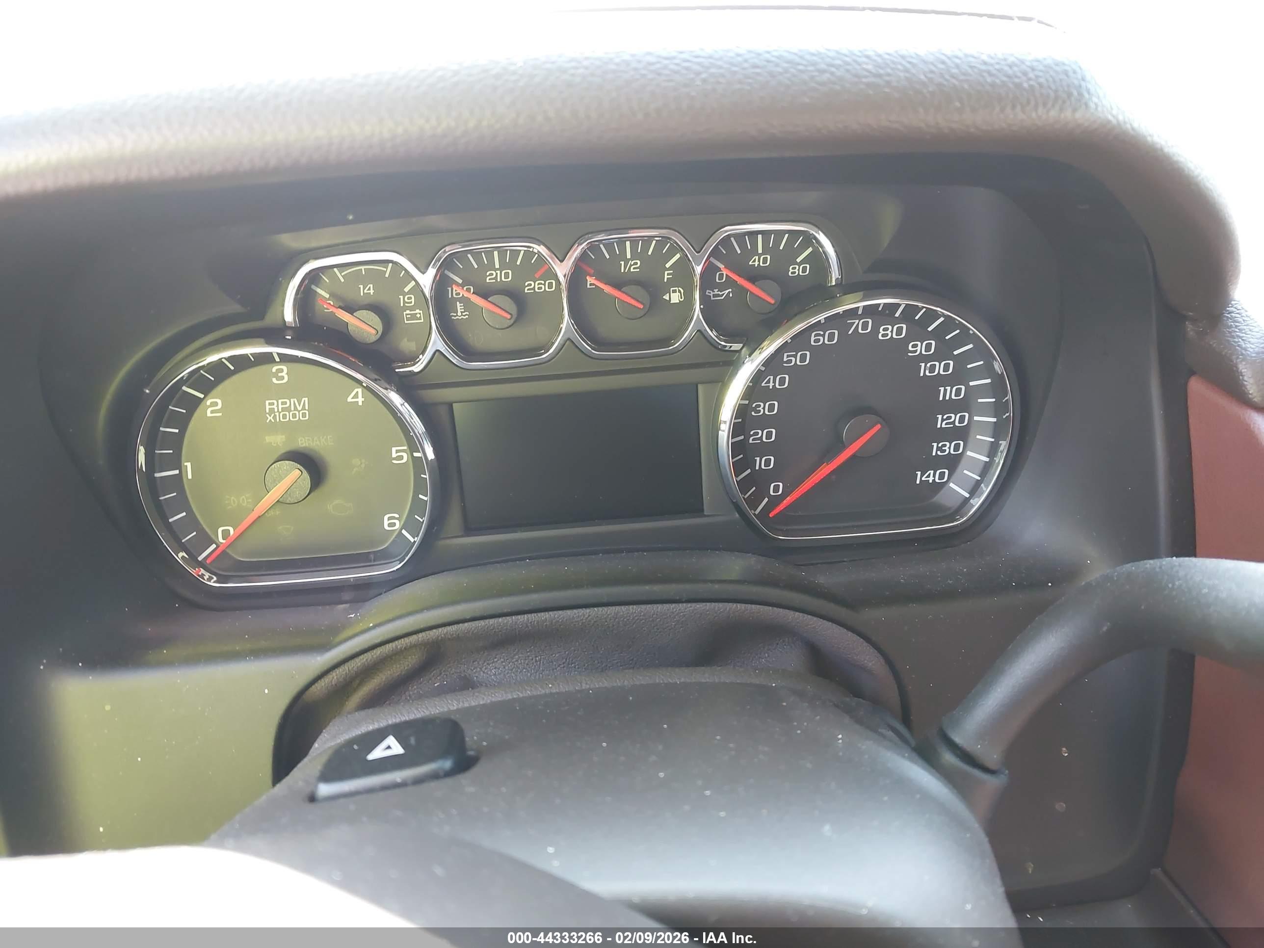 CHEVROLET TAHOE image 7