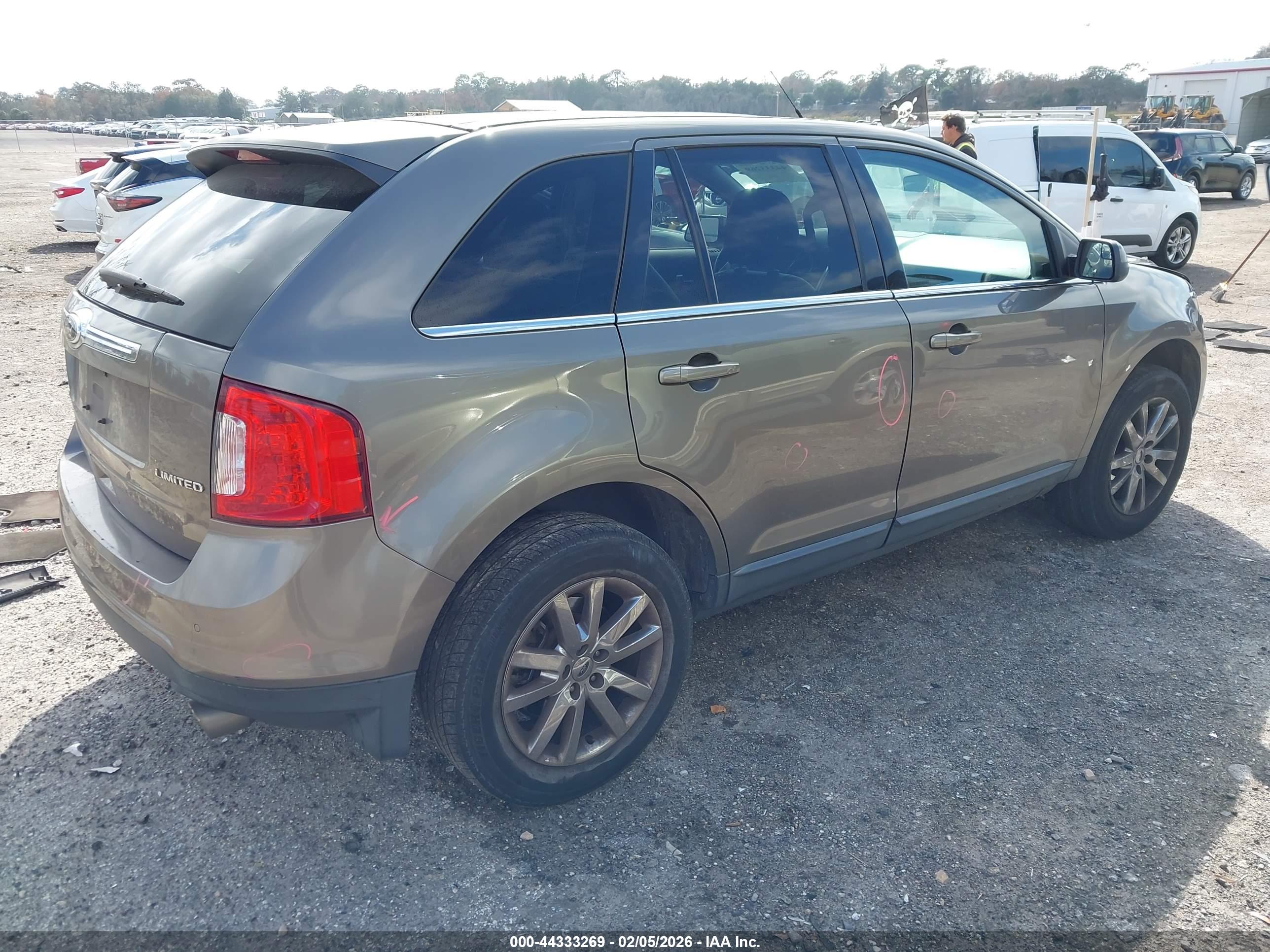 FORD EDGE image 4