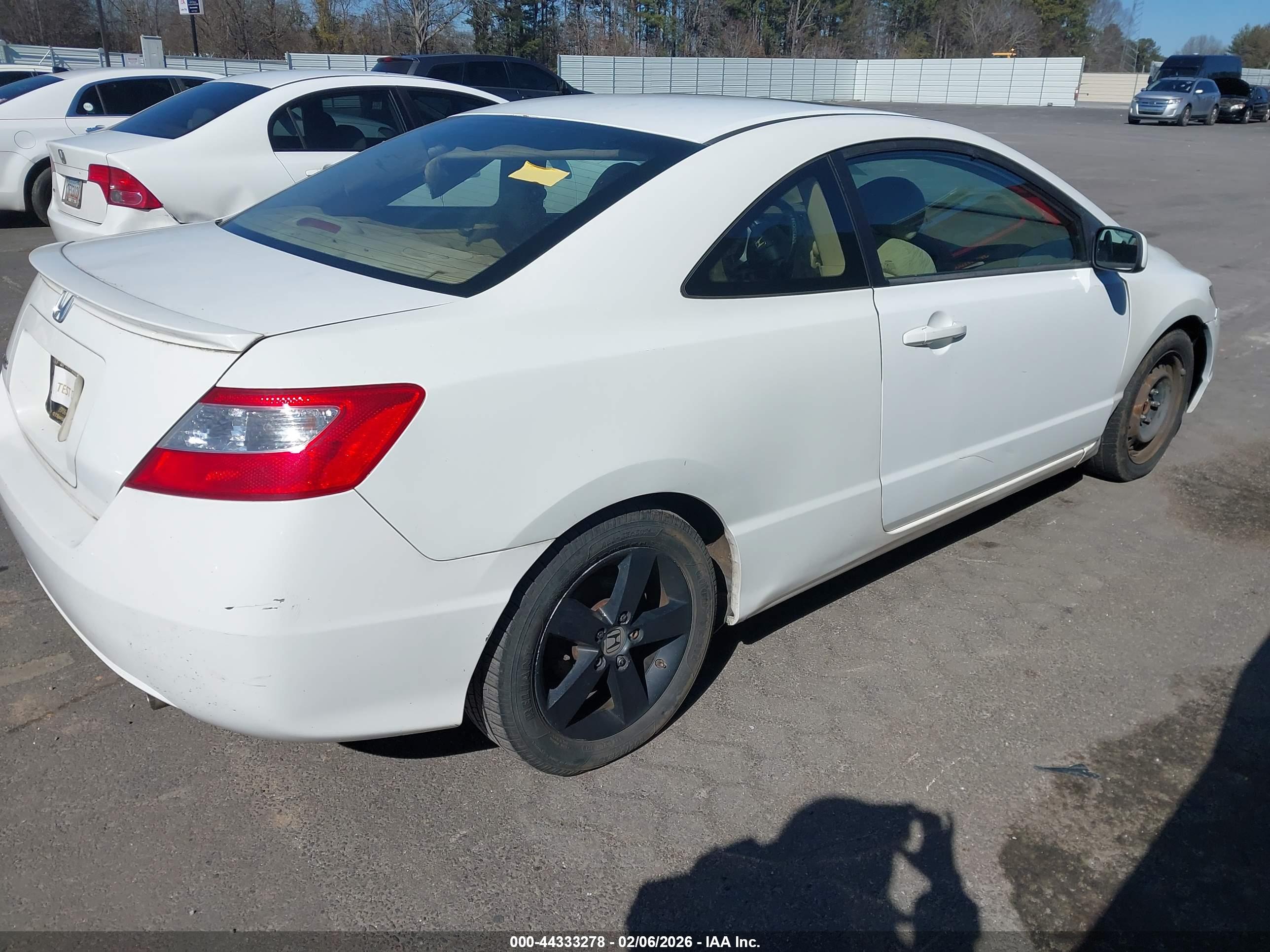 HONDA CIVIC image 4