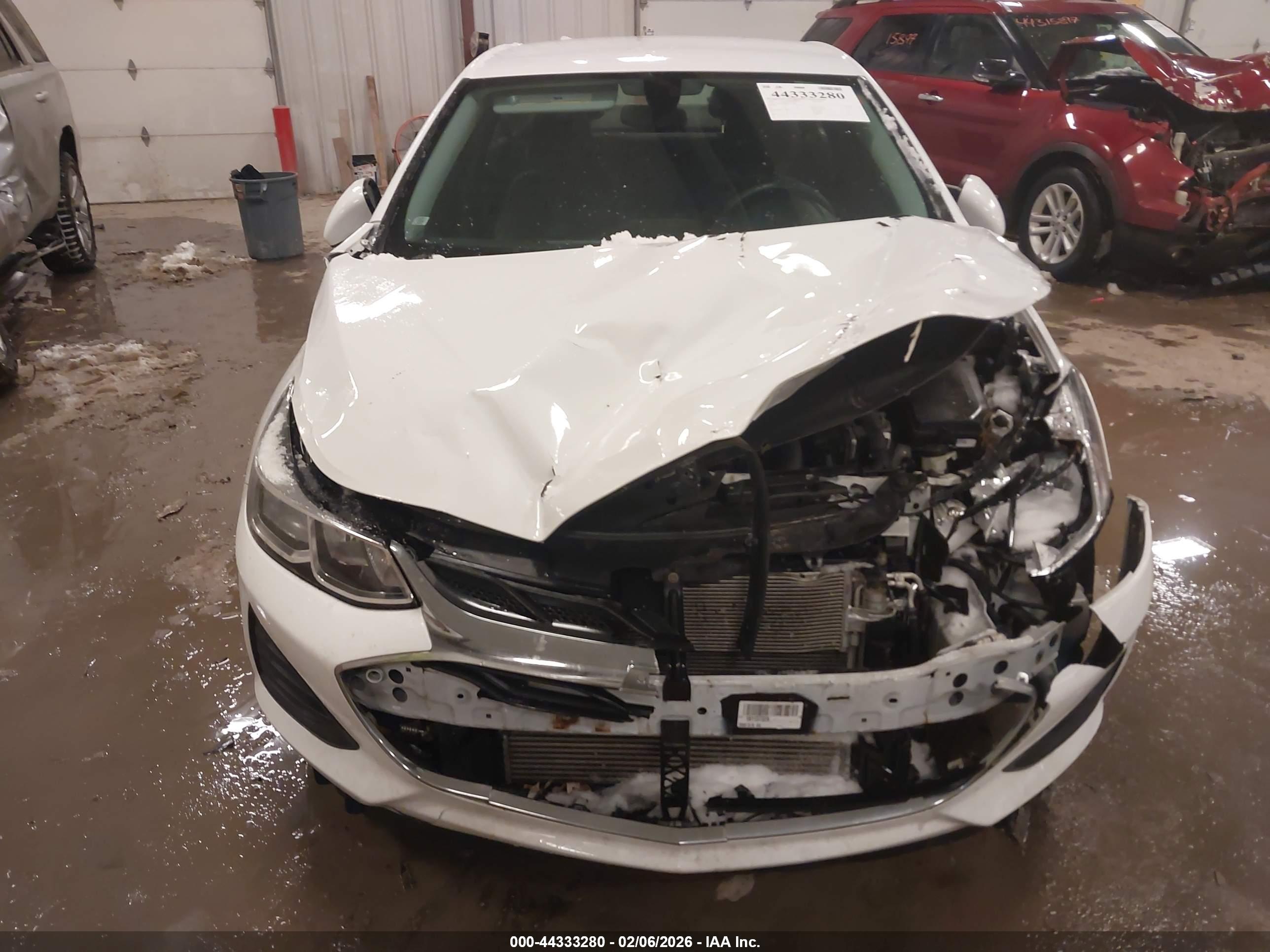 CHEVROLET CRUZE image 6