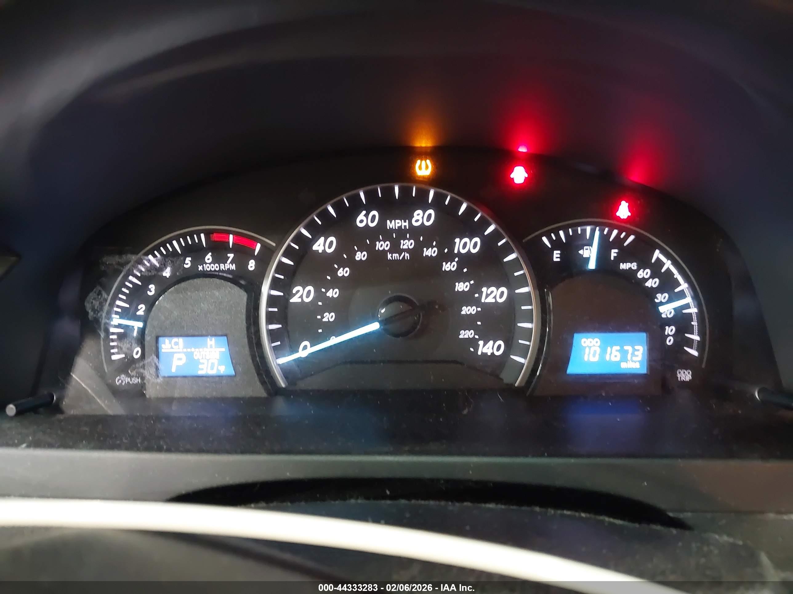 TOYOTA CAMRY image 7