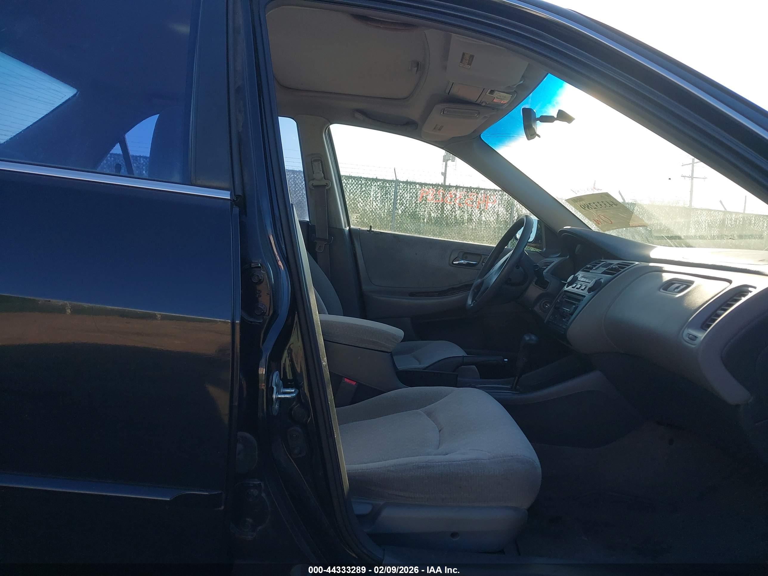 HONDA ACCORD image 5