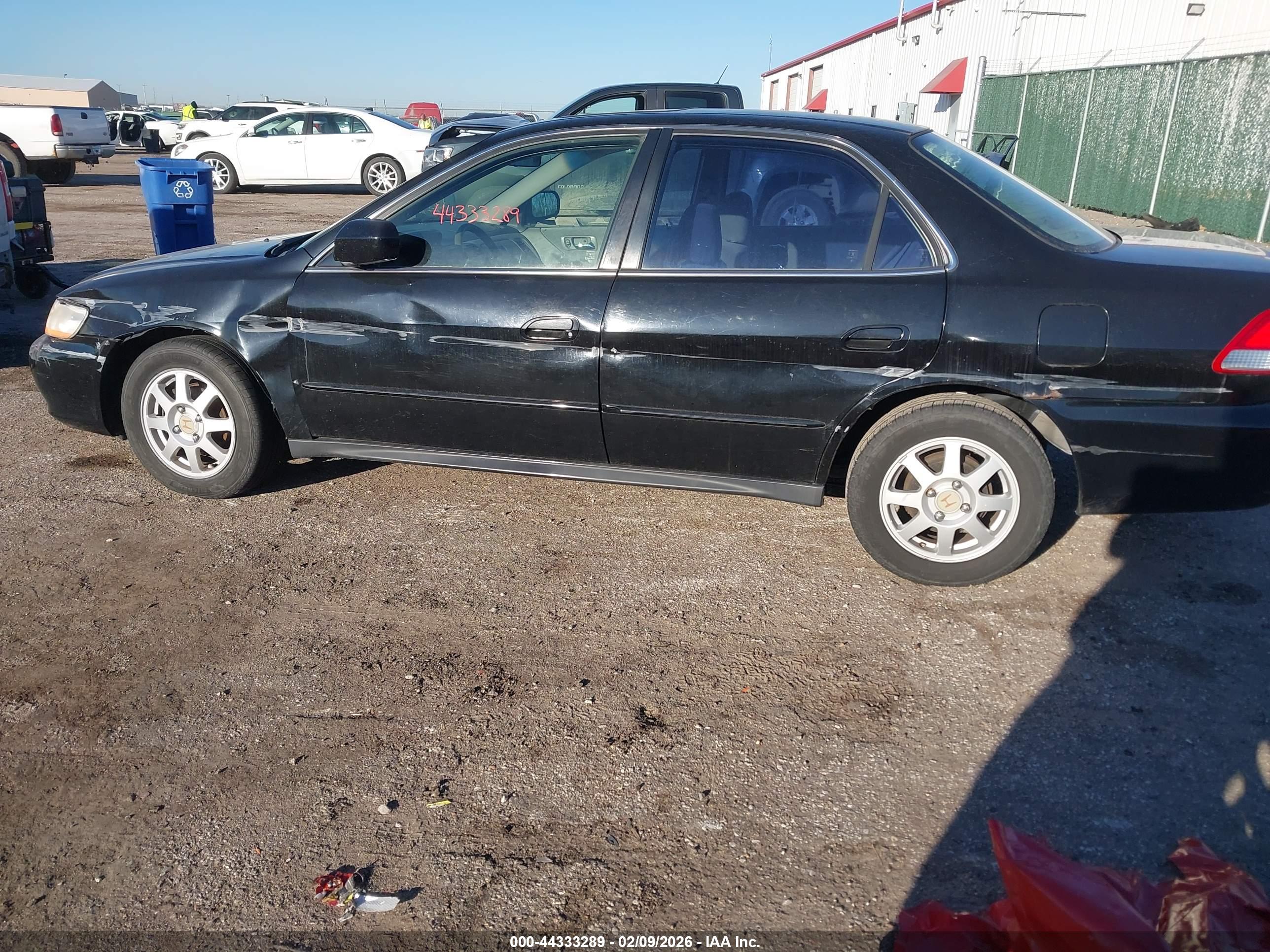 HONDA ACCORD image 6