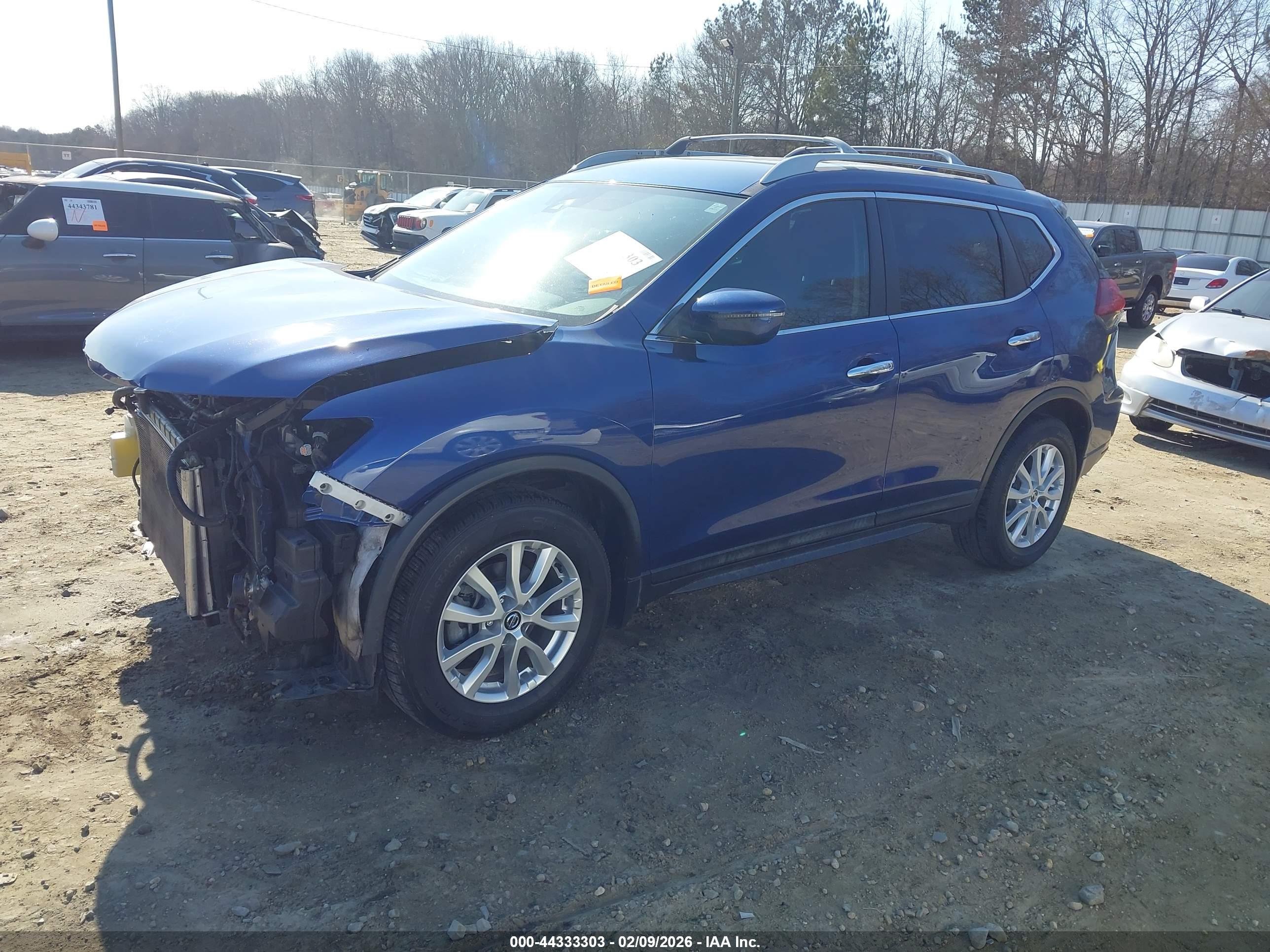 NISSAN ROGUE image 2