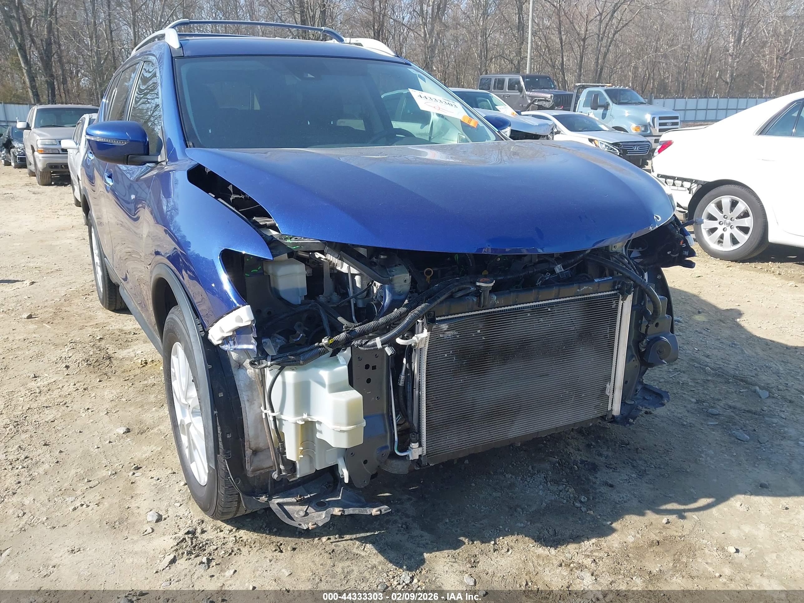NISSAN ROGUE image 6