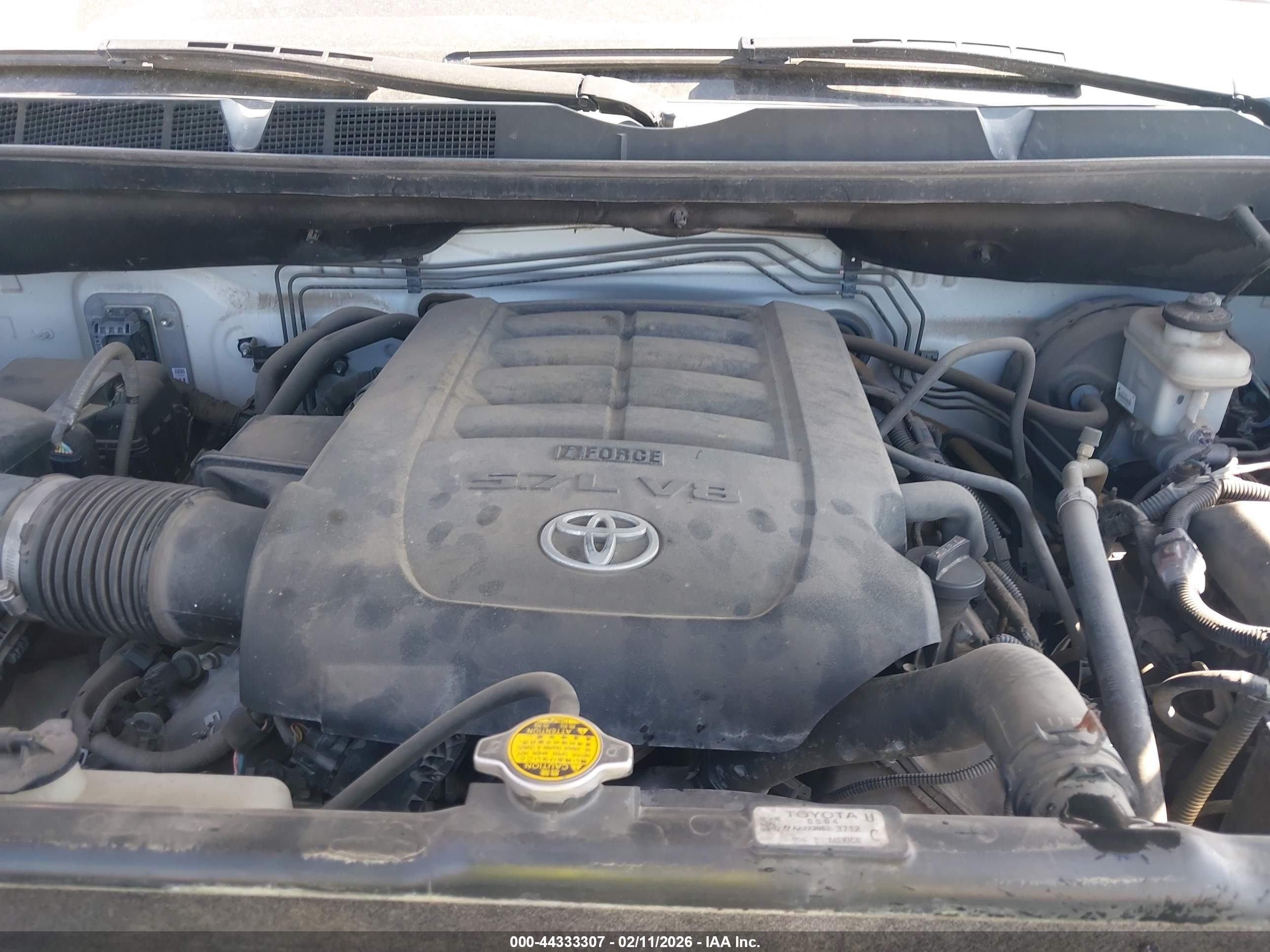 TOYOTA TUNDRA image 10