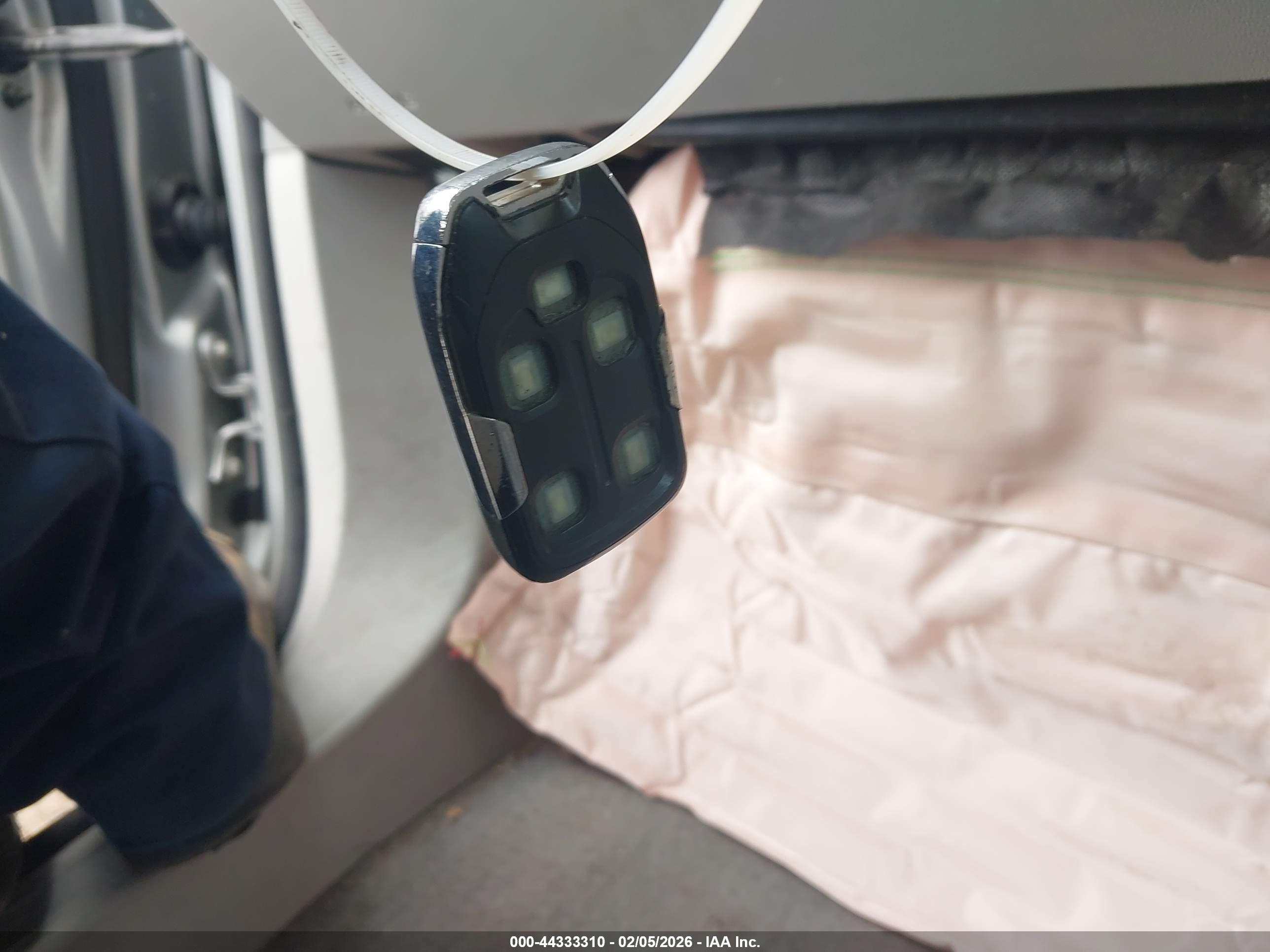 GMC ACADIA image 11