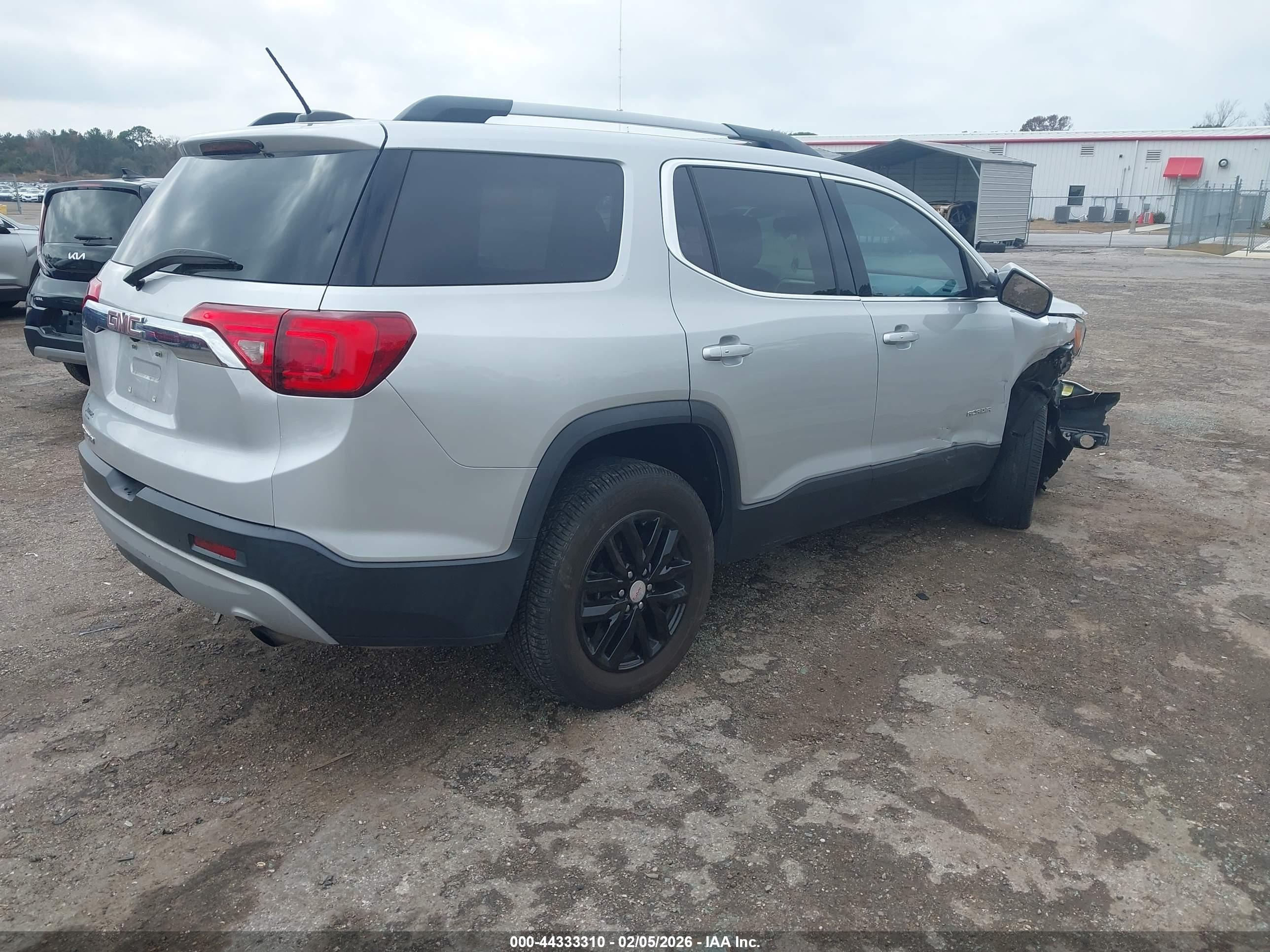 GMC ACADIA image 4