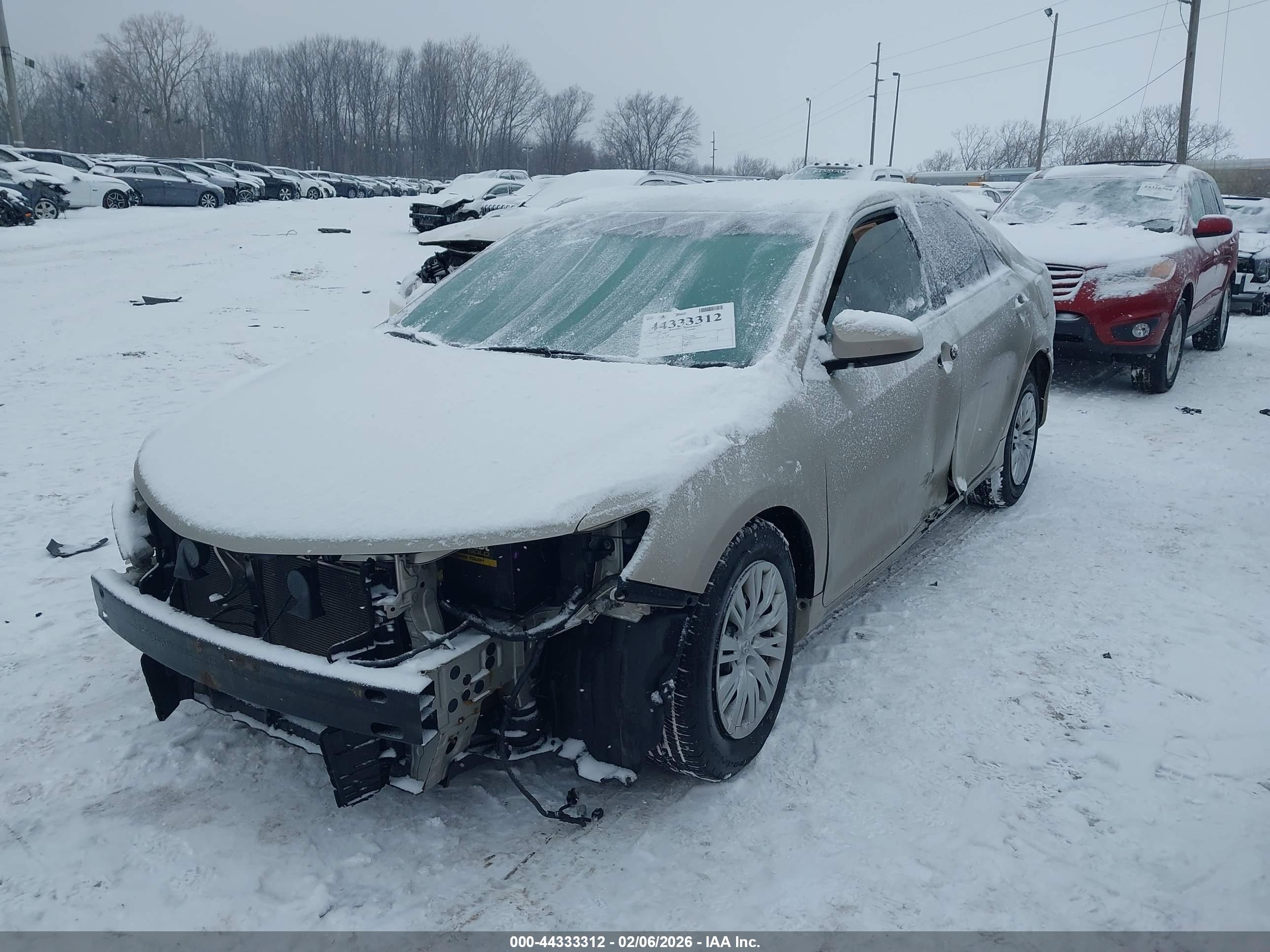 TOYOTA CAMRY image 2