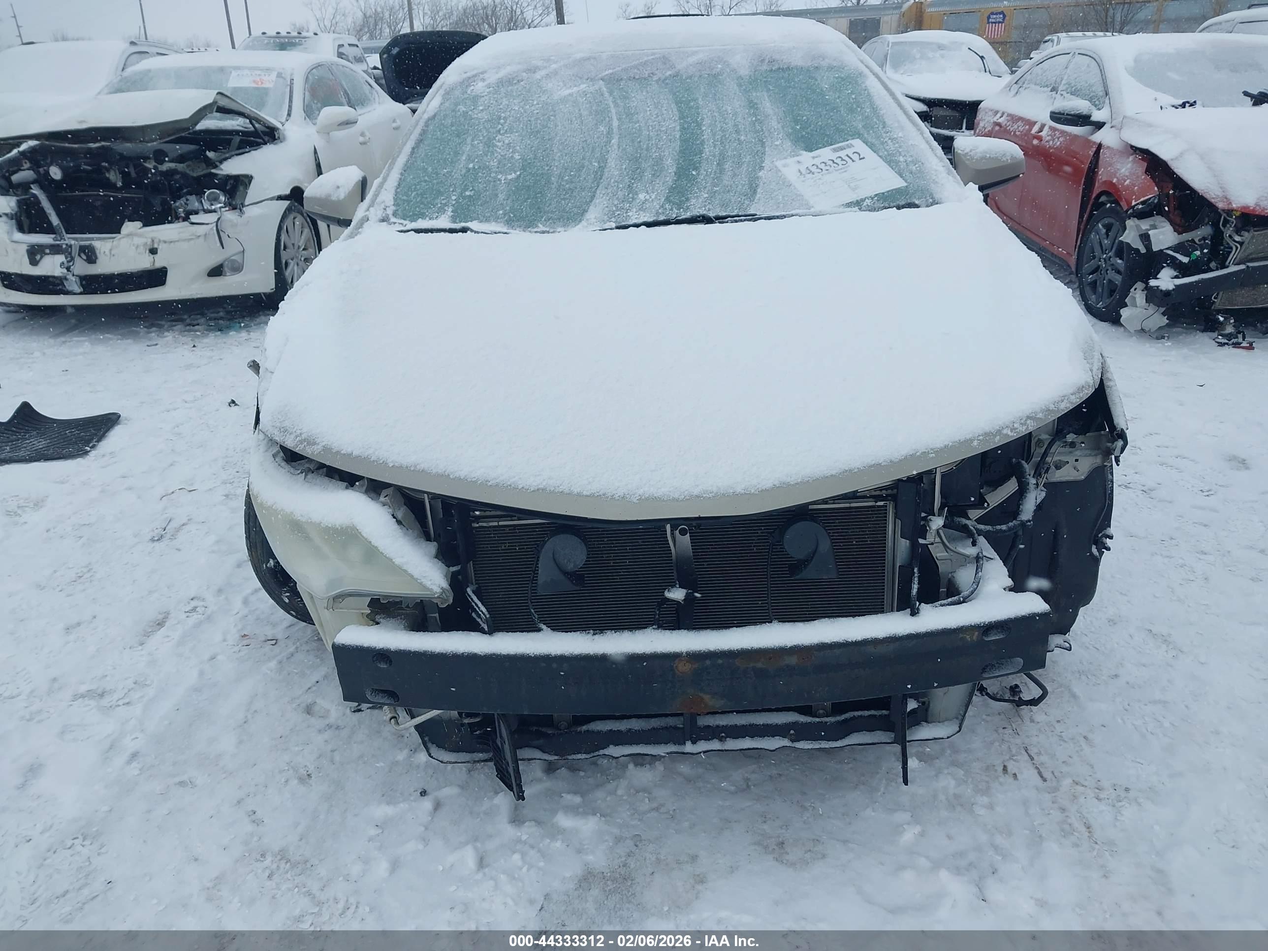 TOYOTA CAMRY image 6