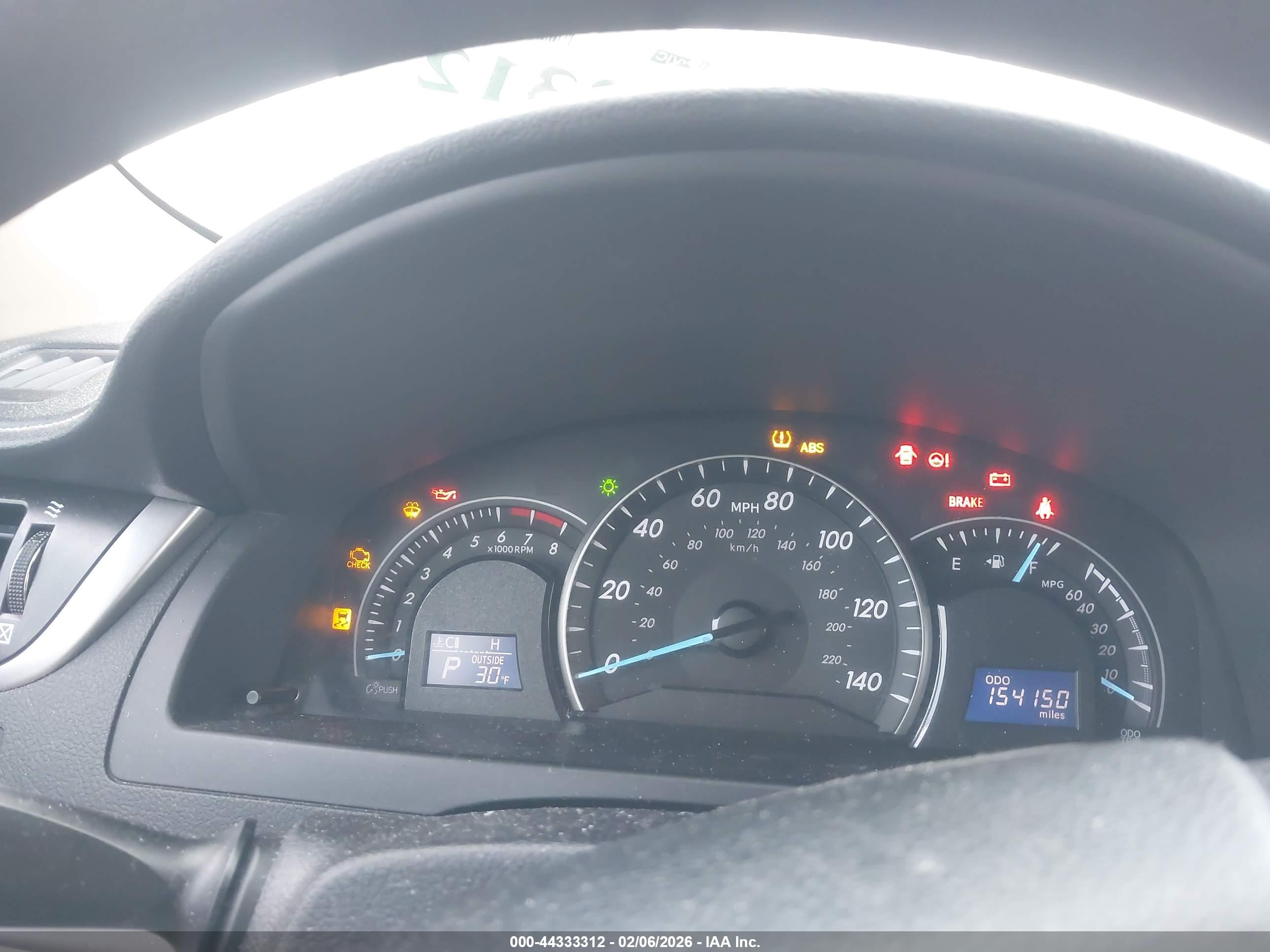 TOYOTA CAMRY image 7