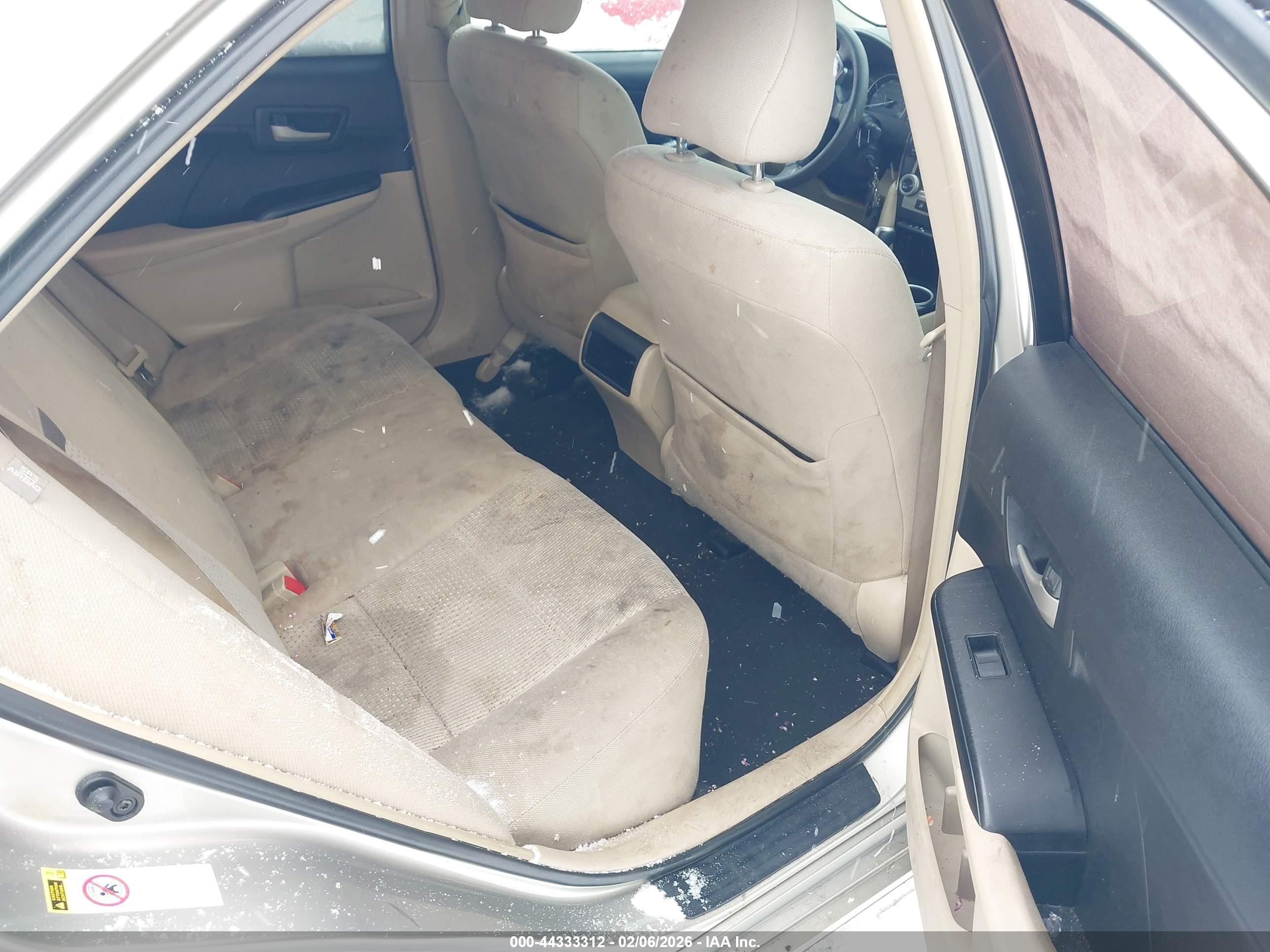 TOYOTA CAMRY image 8