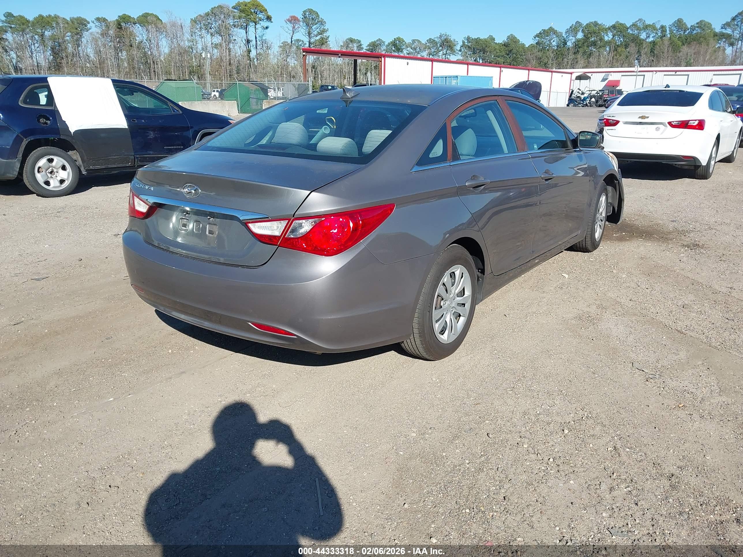 HYUNDAI SONATA image 4