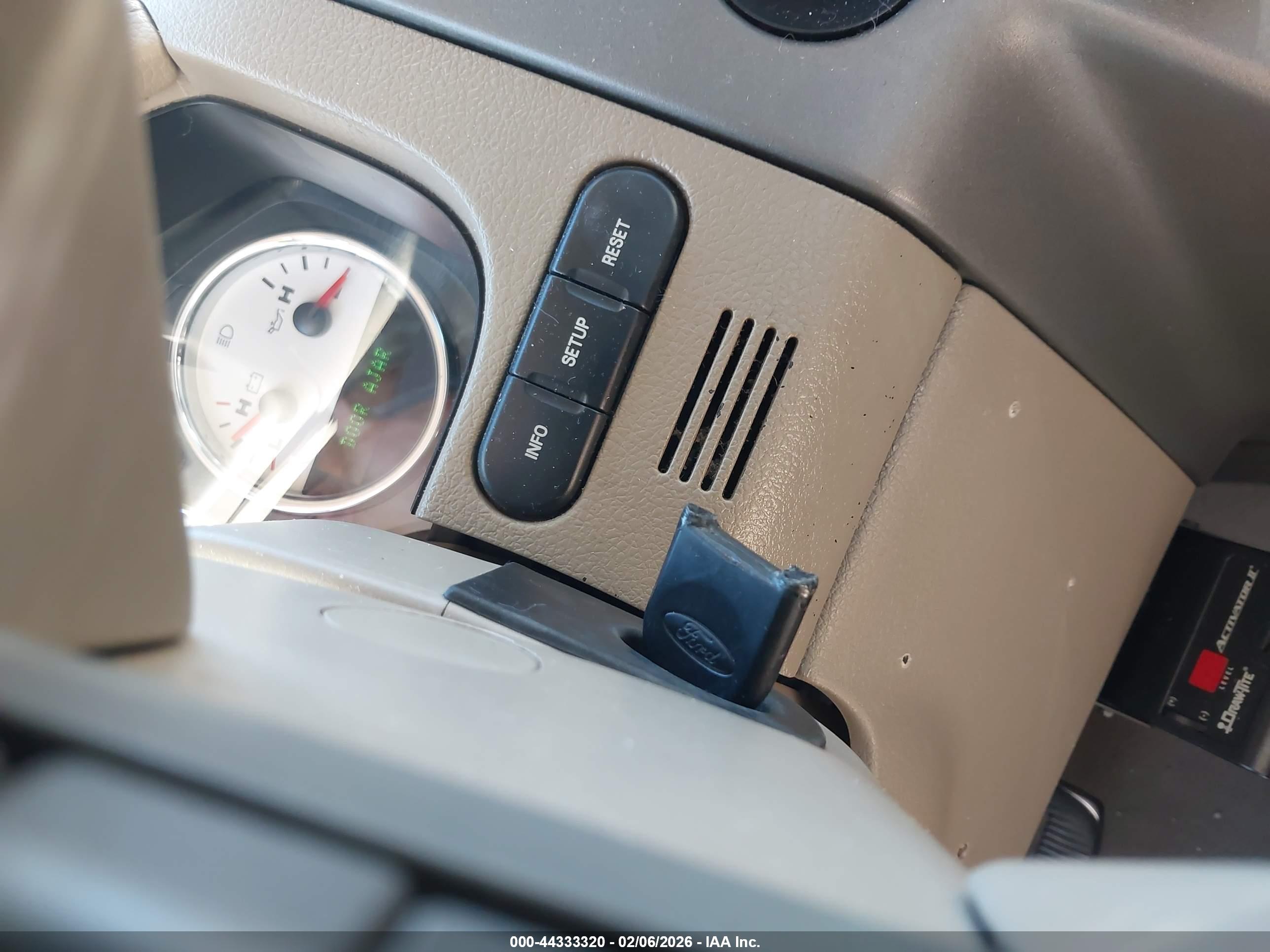 FORD F-150 image 11
