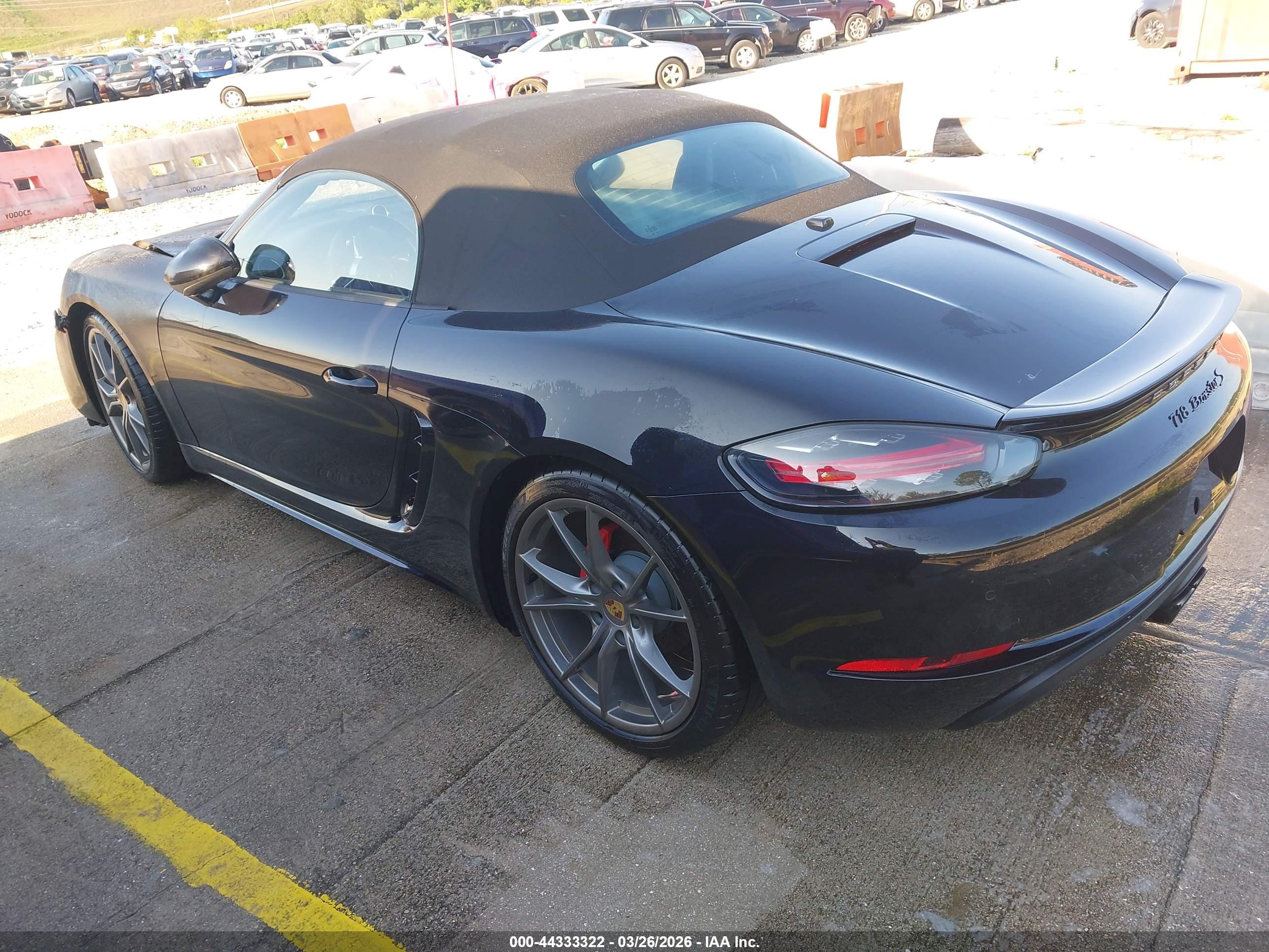 PORSCHE 718 image 3