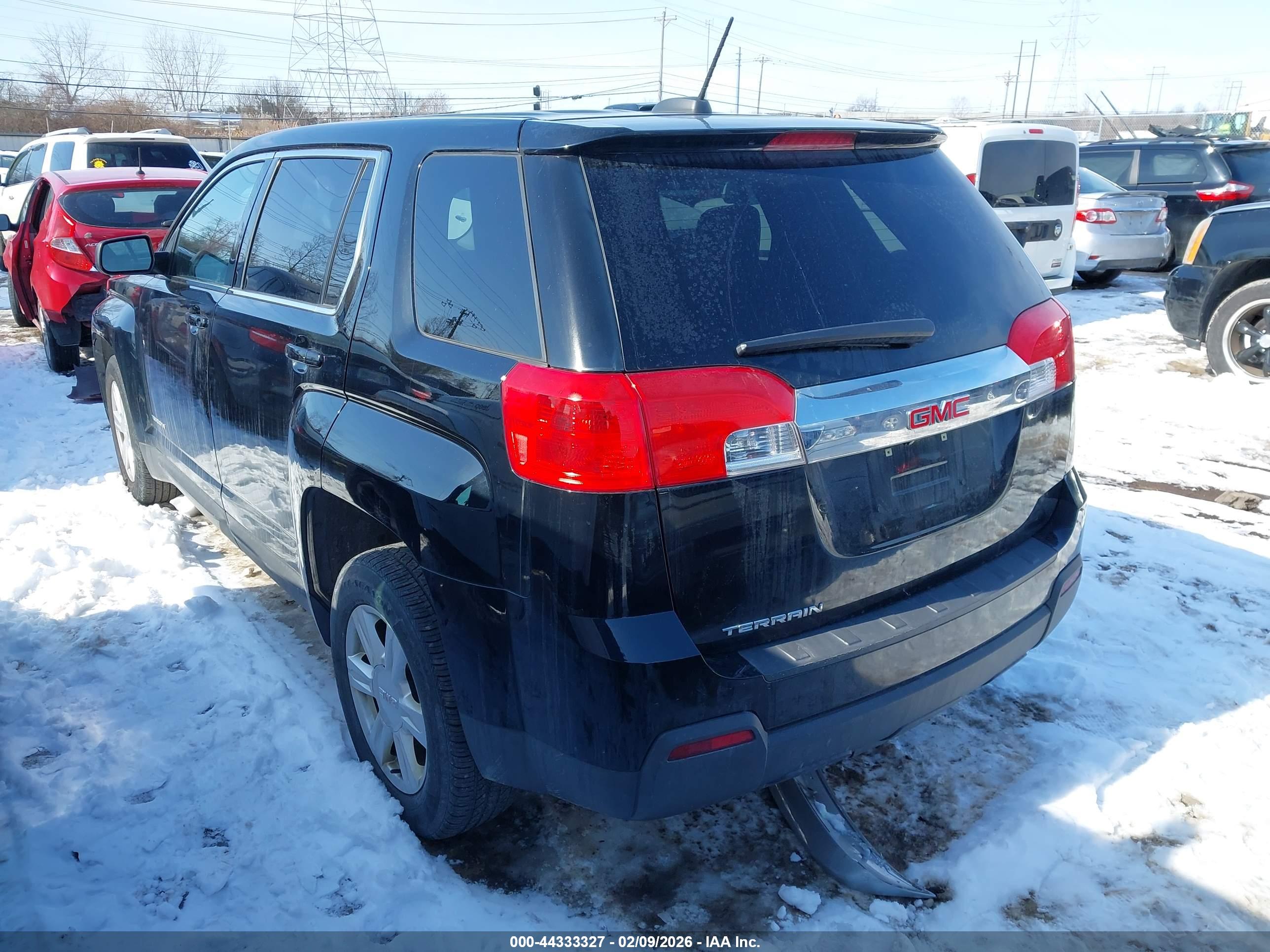 GMC TERRAIN image 3