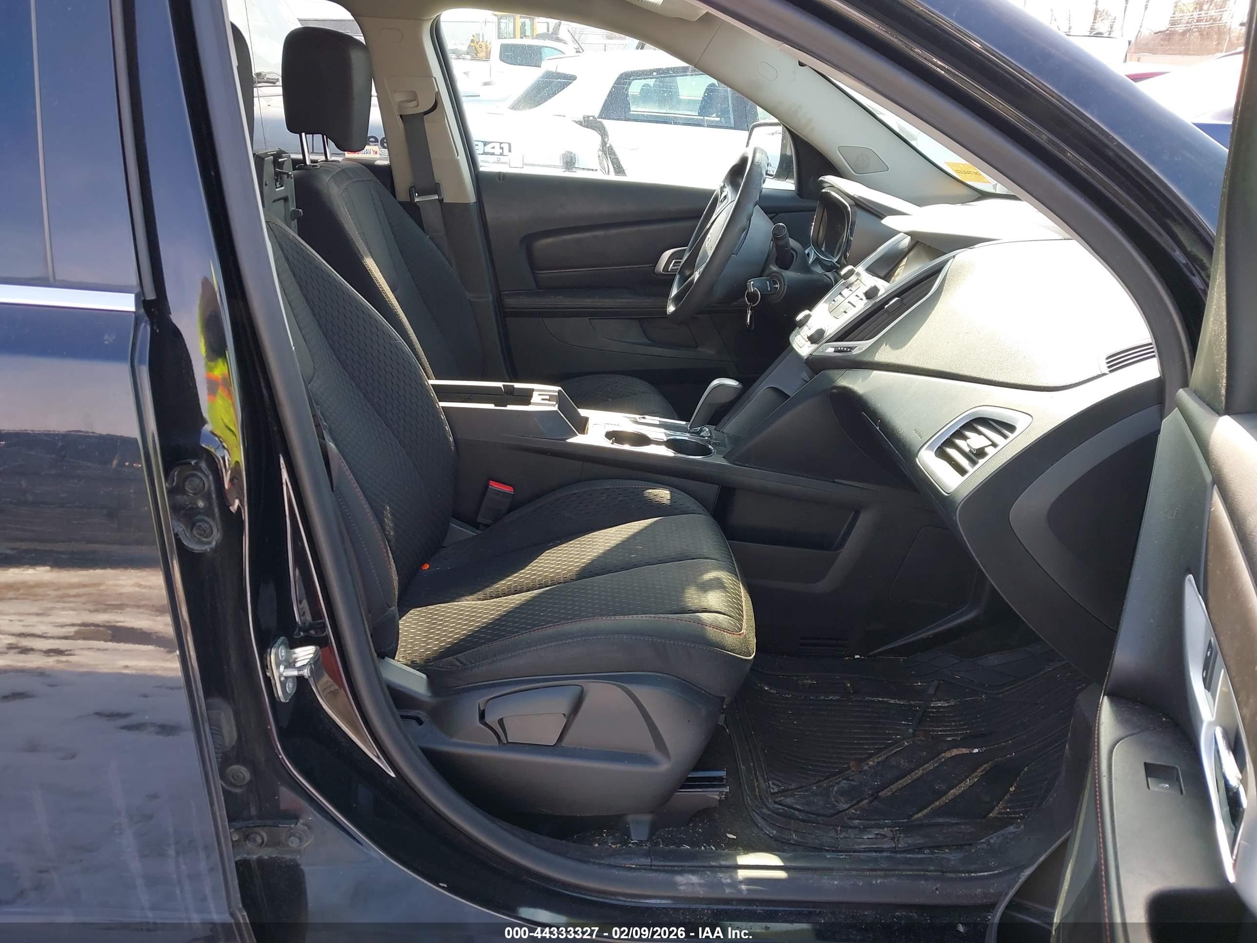 GMC TERRAIN image 5