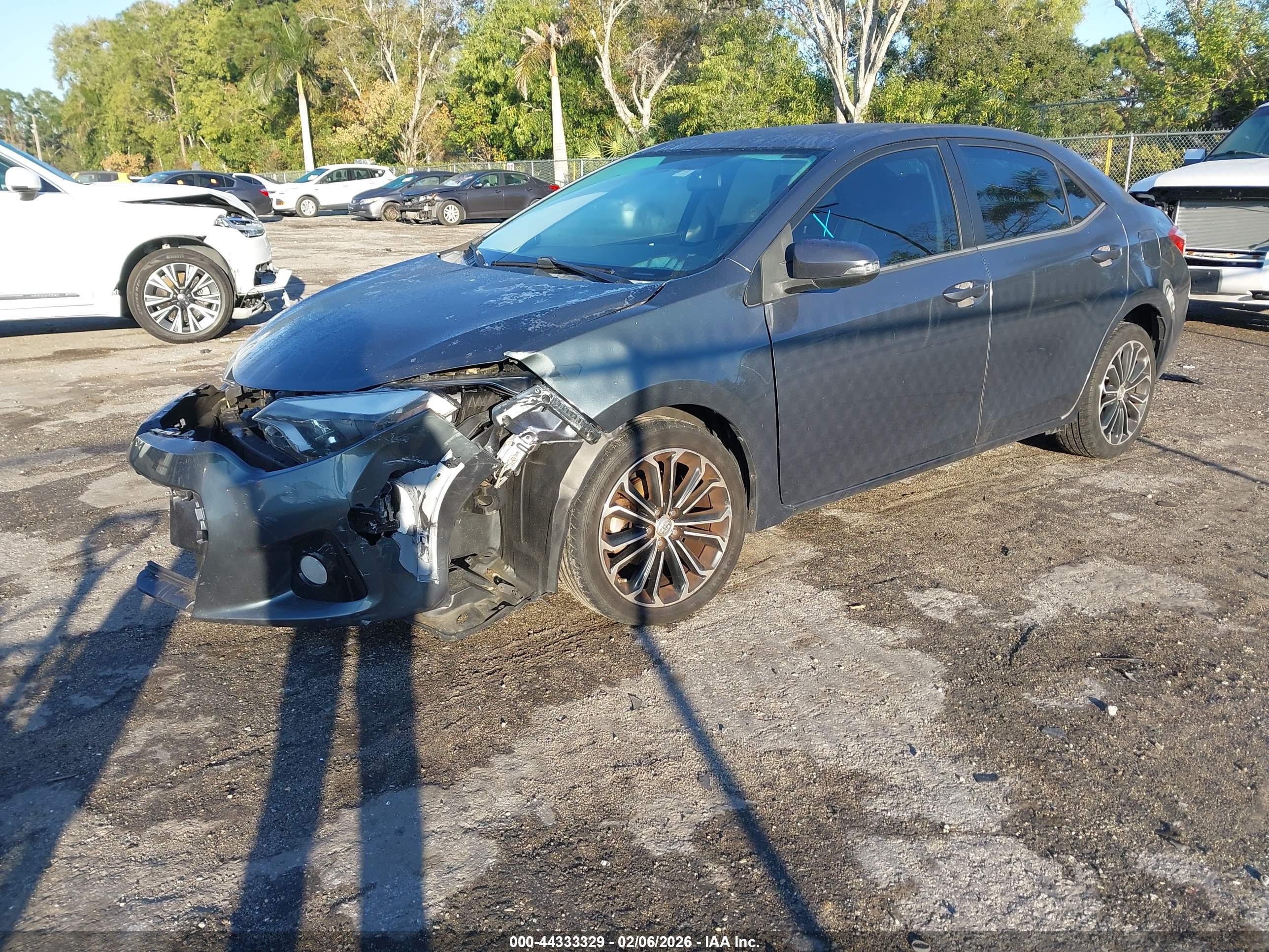TOYOTA COROLLA image 2