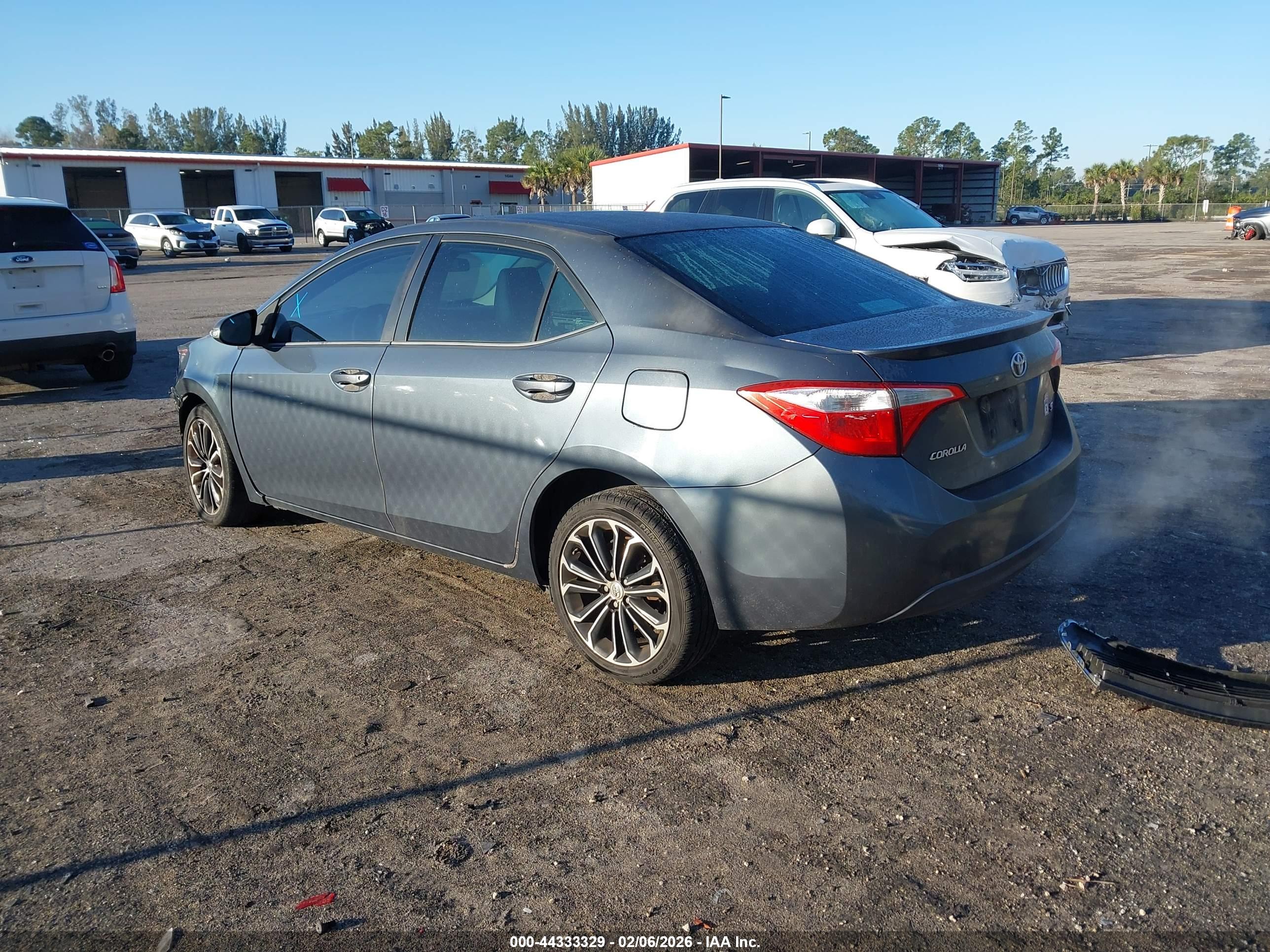 TOYOTA COROLLA image 3
