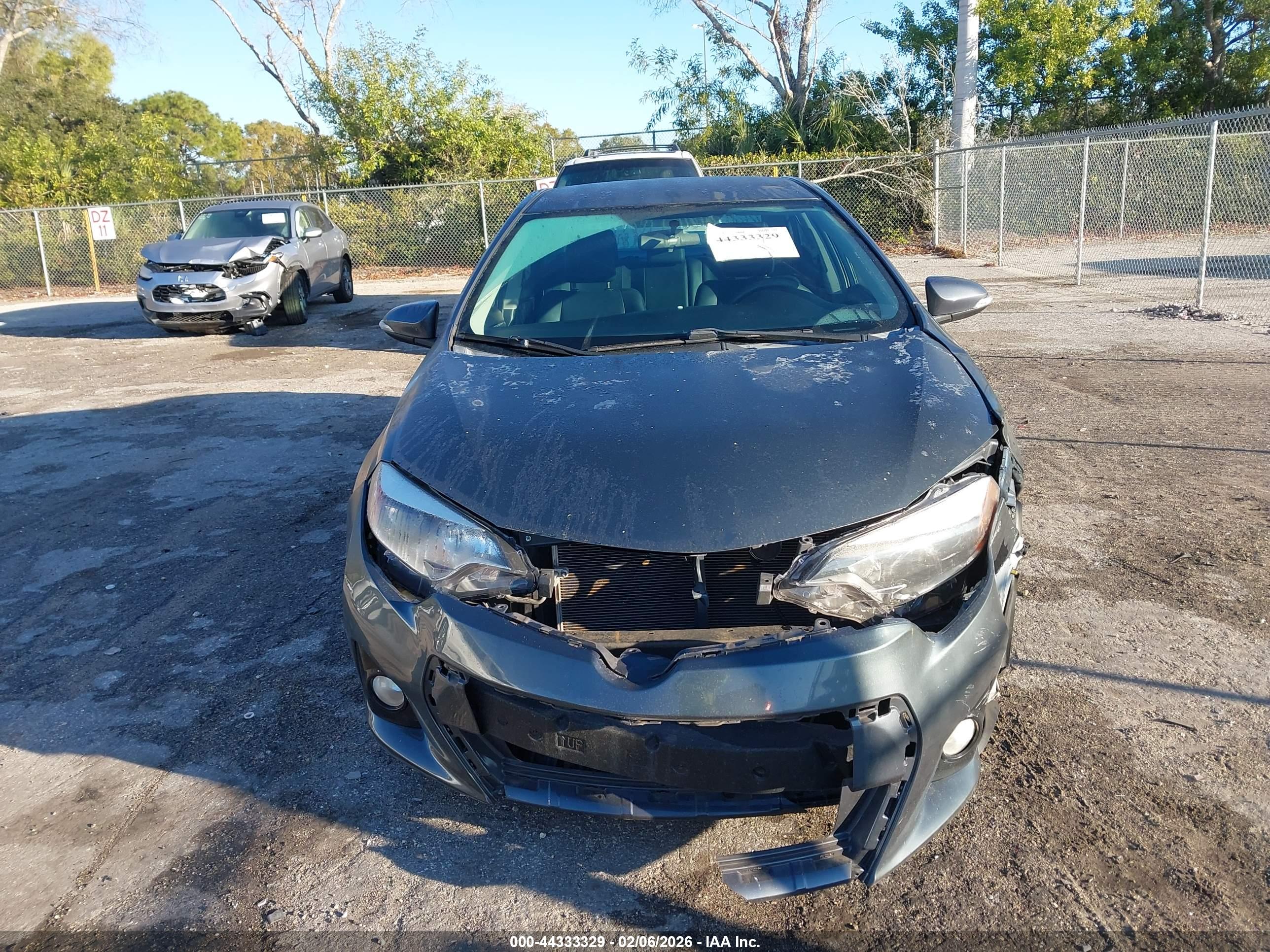 TOYOTA COROLLA image 6