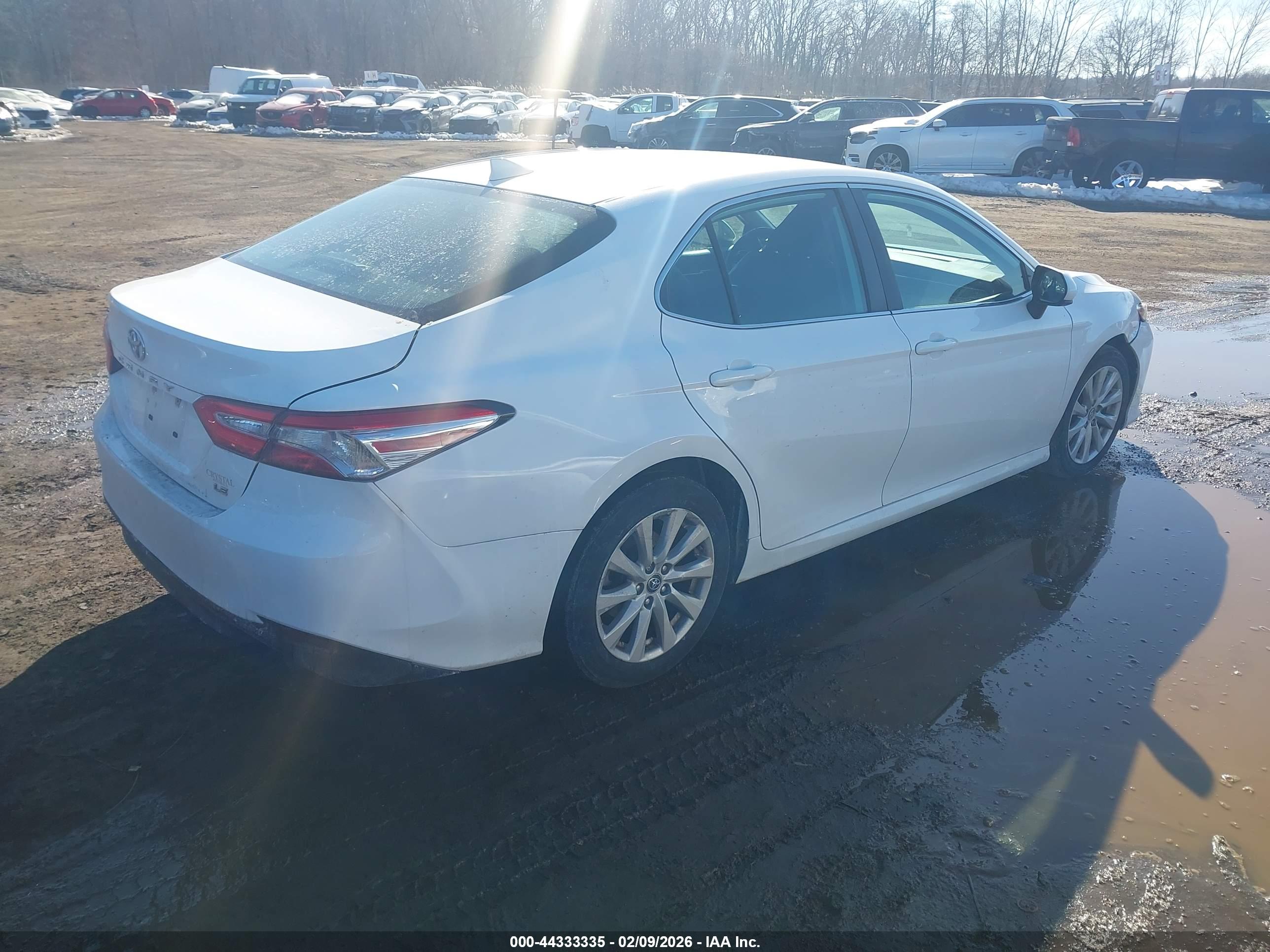 TOYOTA CAMRY image 4