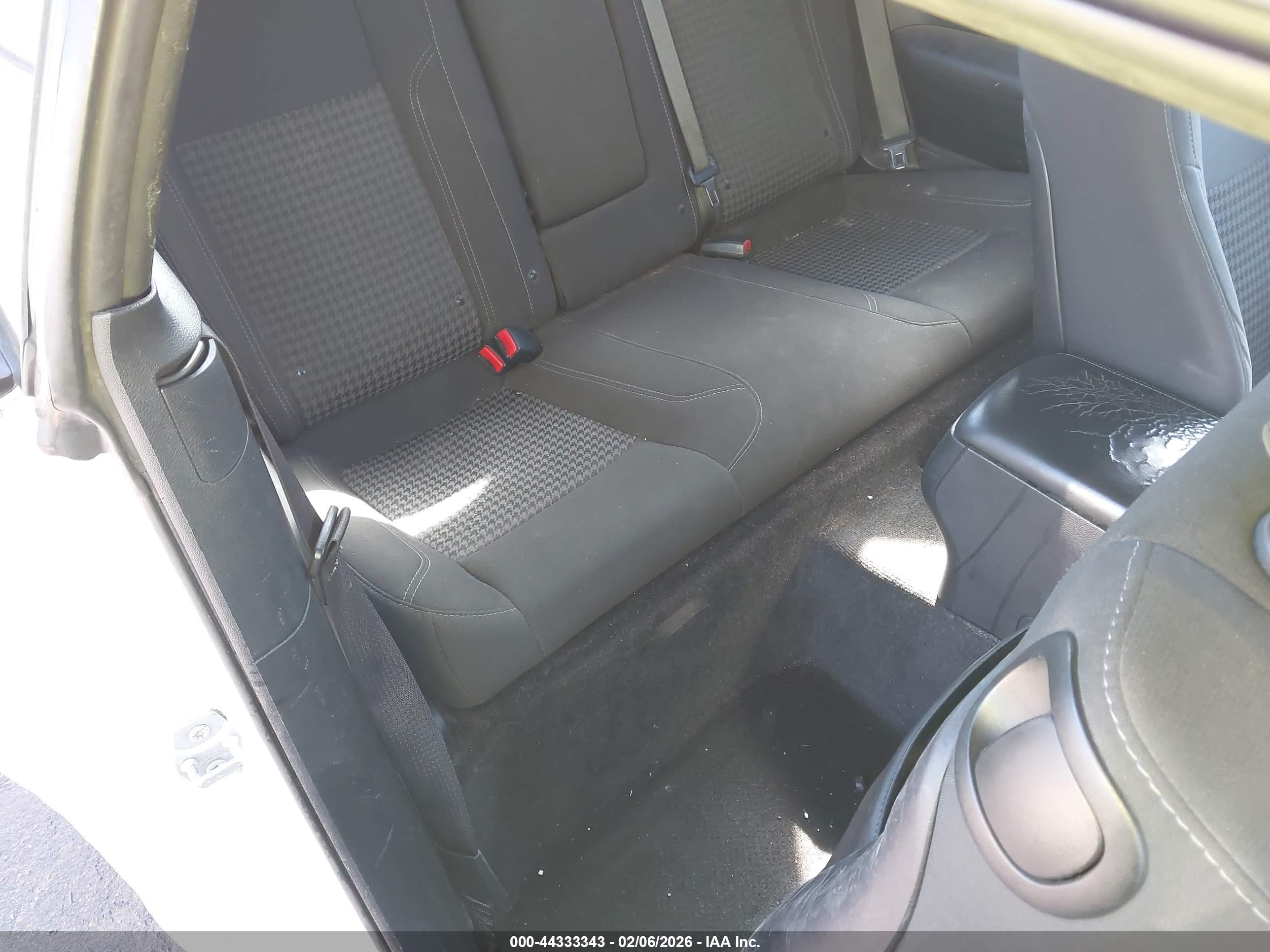 DODGE CHALLENGER image 8