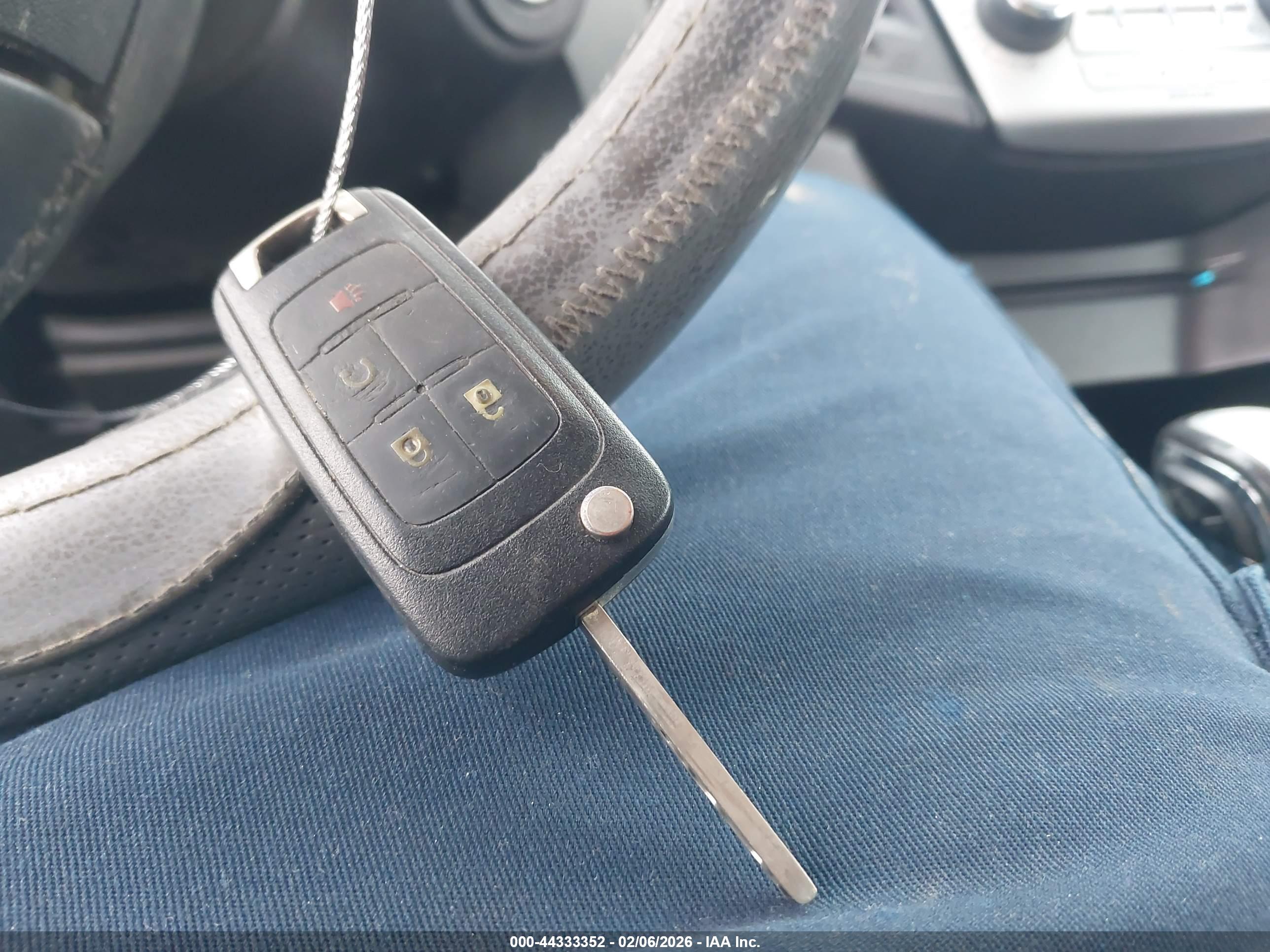 CHEVROLET EQUINOX image 11