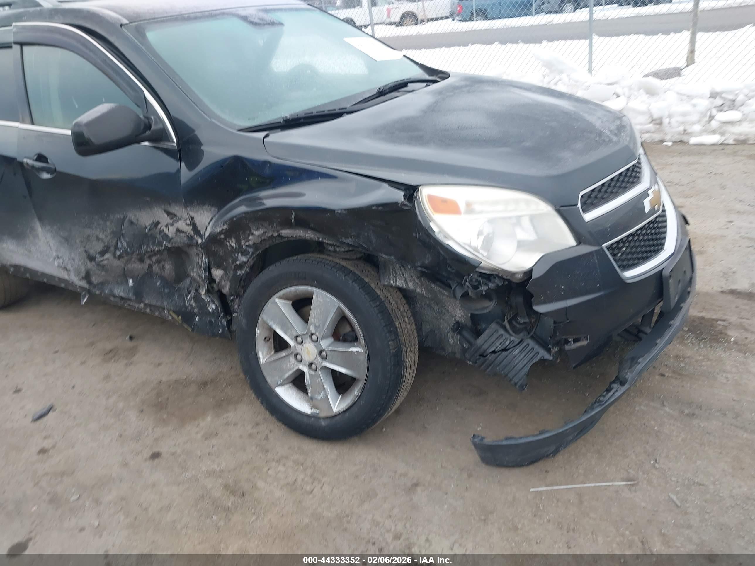 CHEVROLET EQUINOX image 6