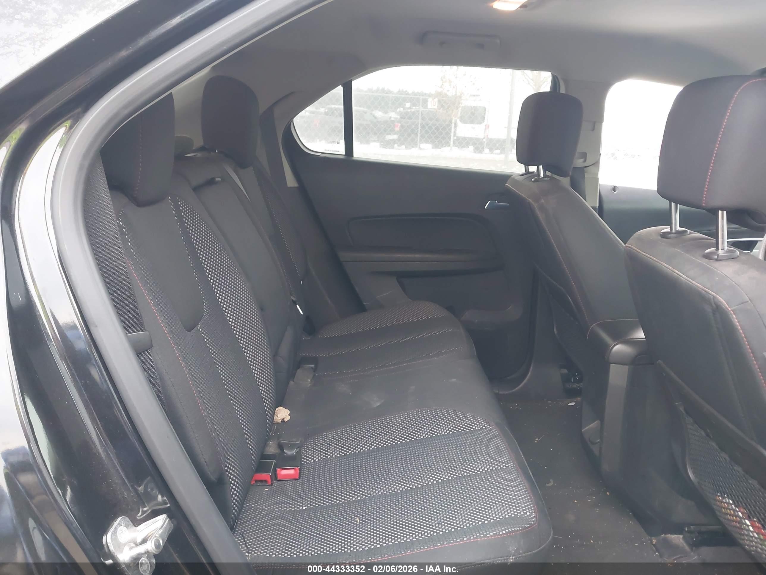 CHEVROLET EQUINOX image 8
