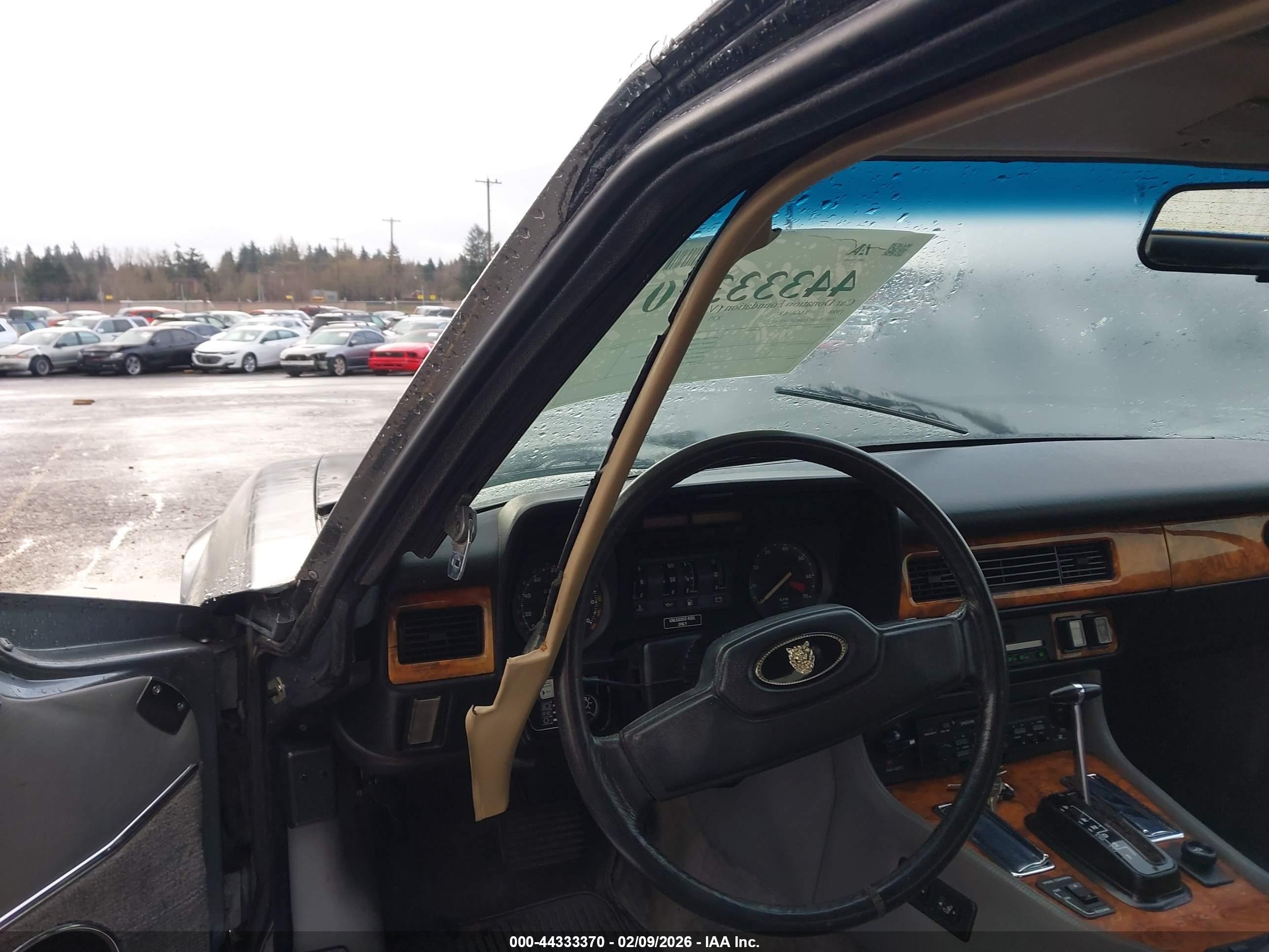 JAGUAR XJS image 6