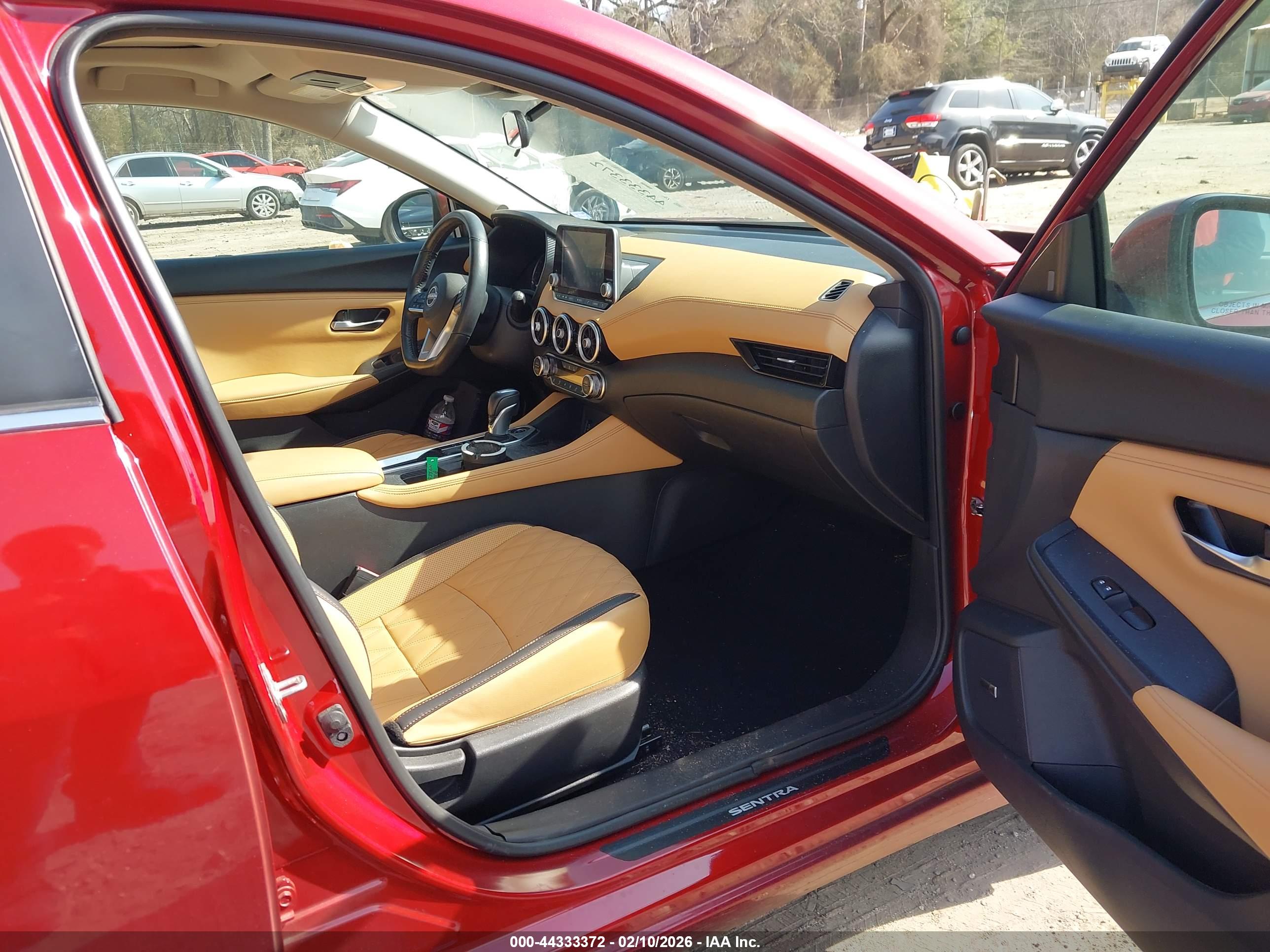 NISSAN SENTRA image 5