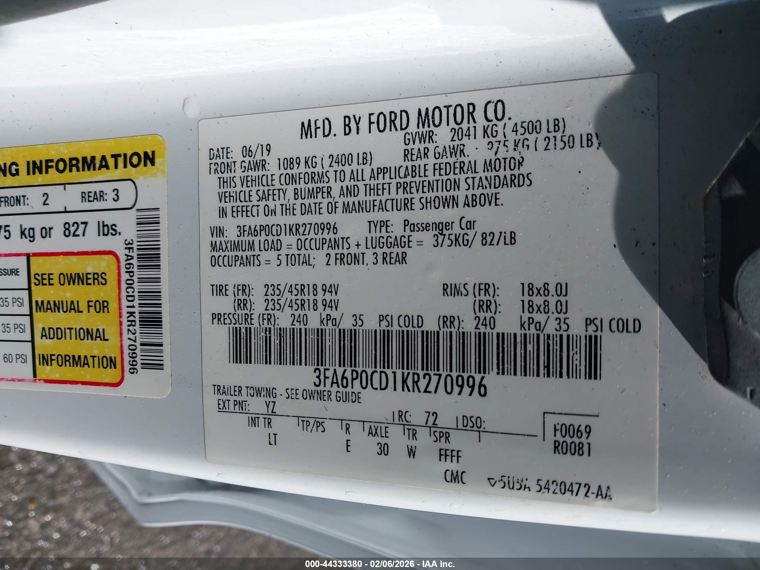 FORD FUSION image 9