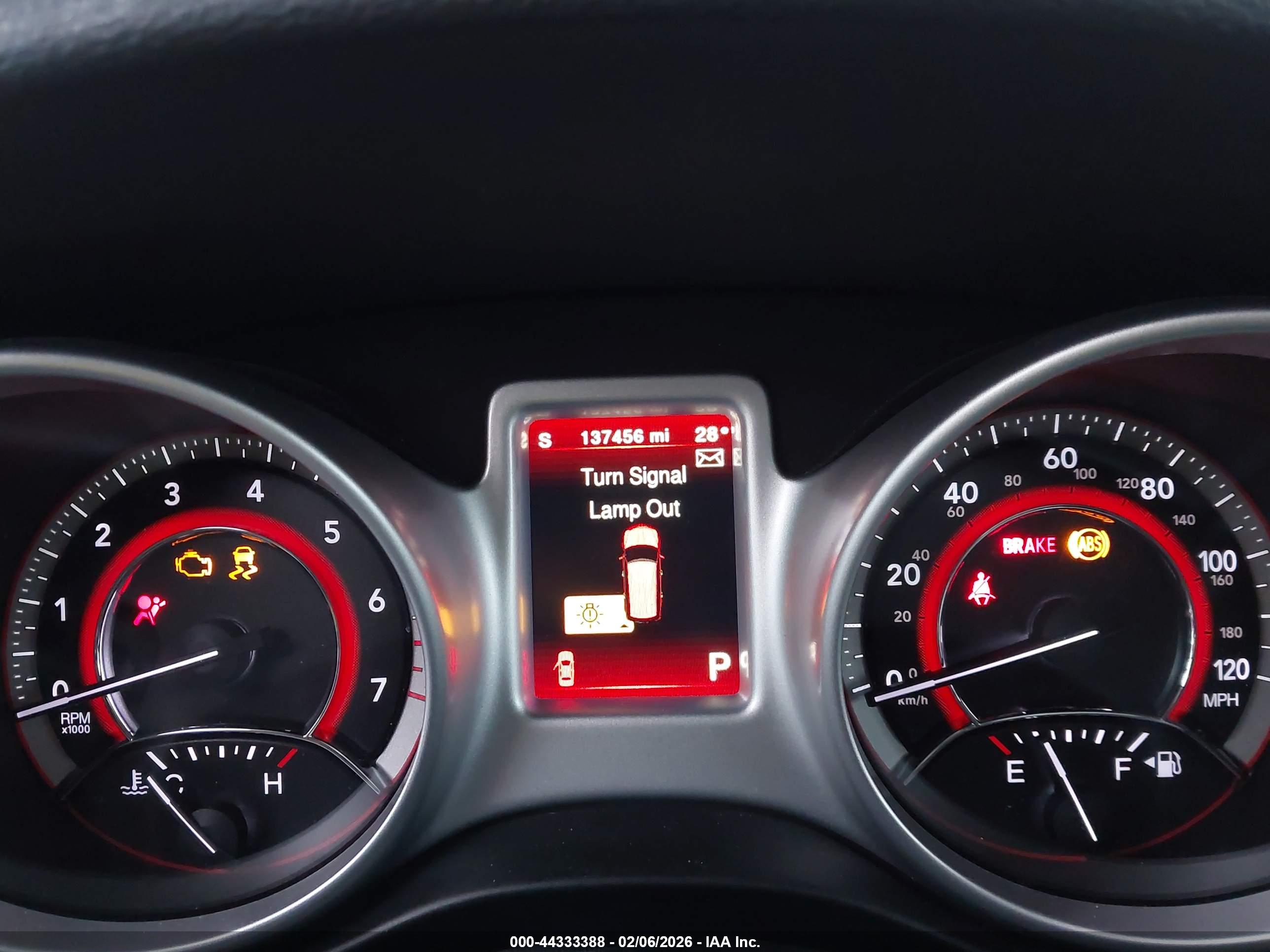 DODGE JOURNEY image 7