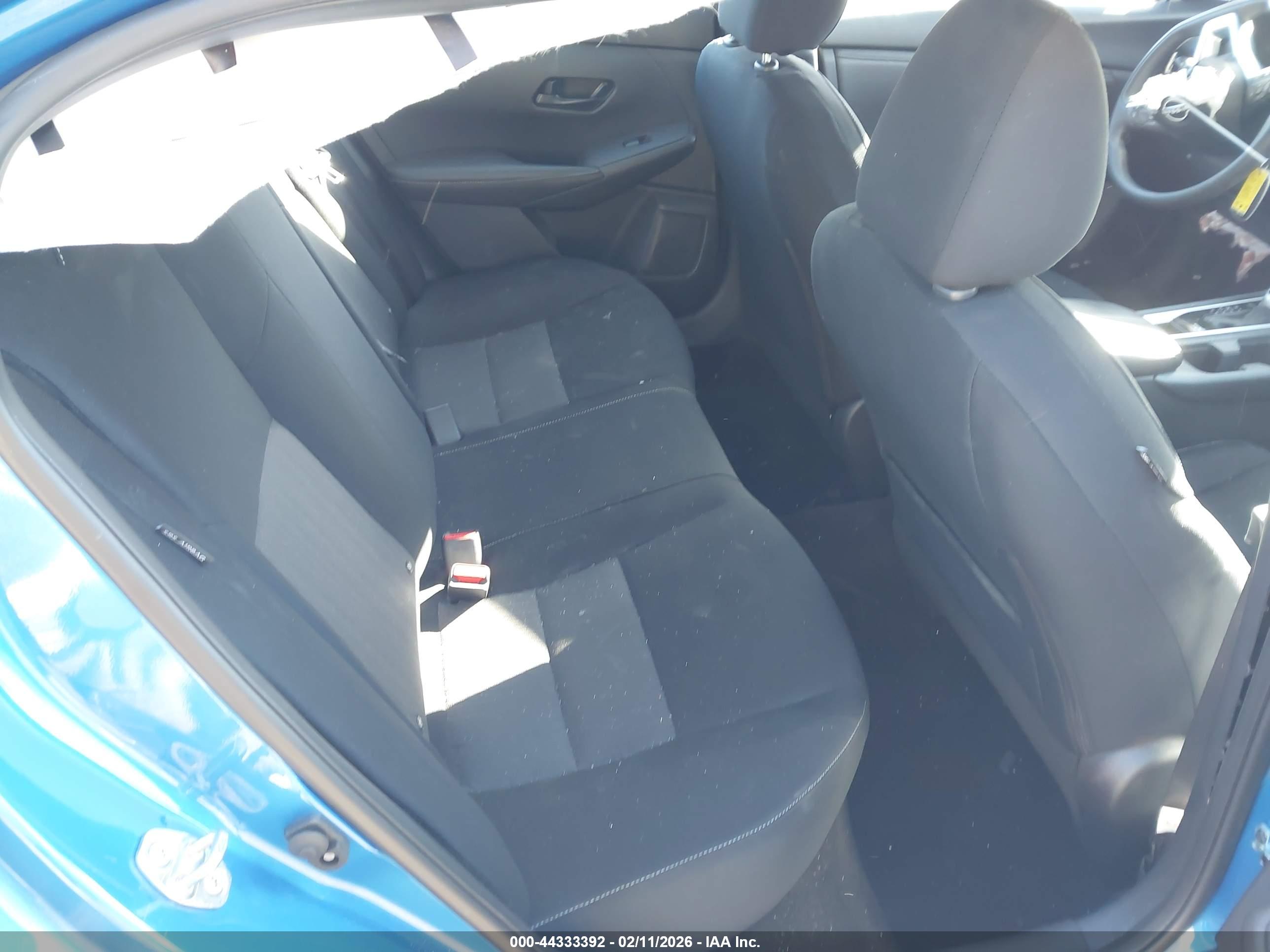 NISSAN SENTRA image 8