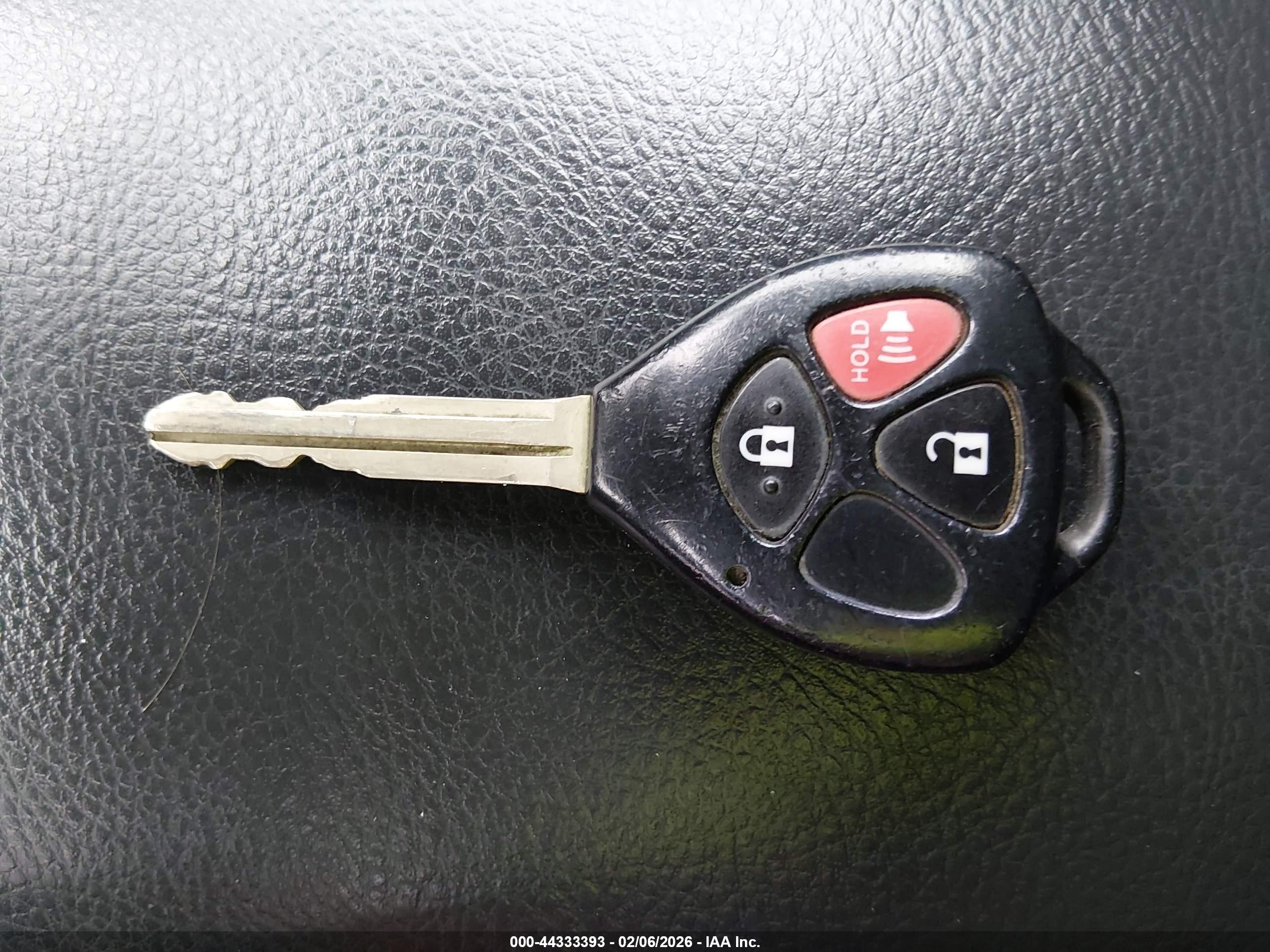 TOYOTA RAV4 image 11