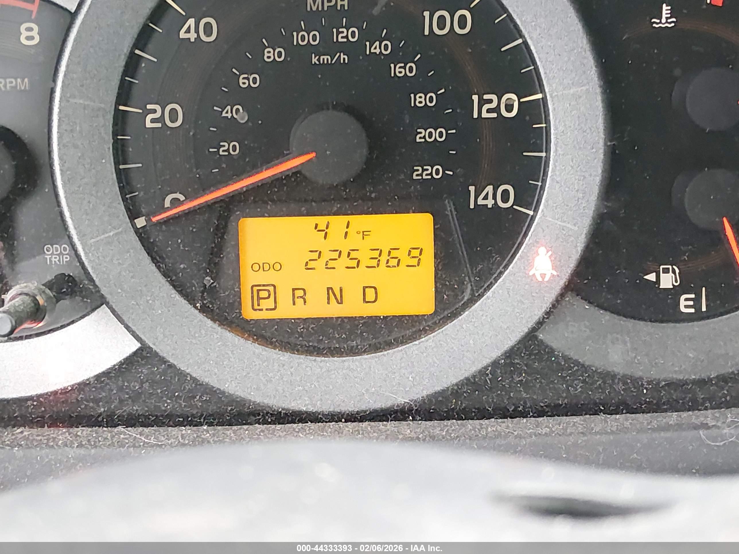 TOYOTA RAV4 image 7
