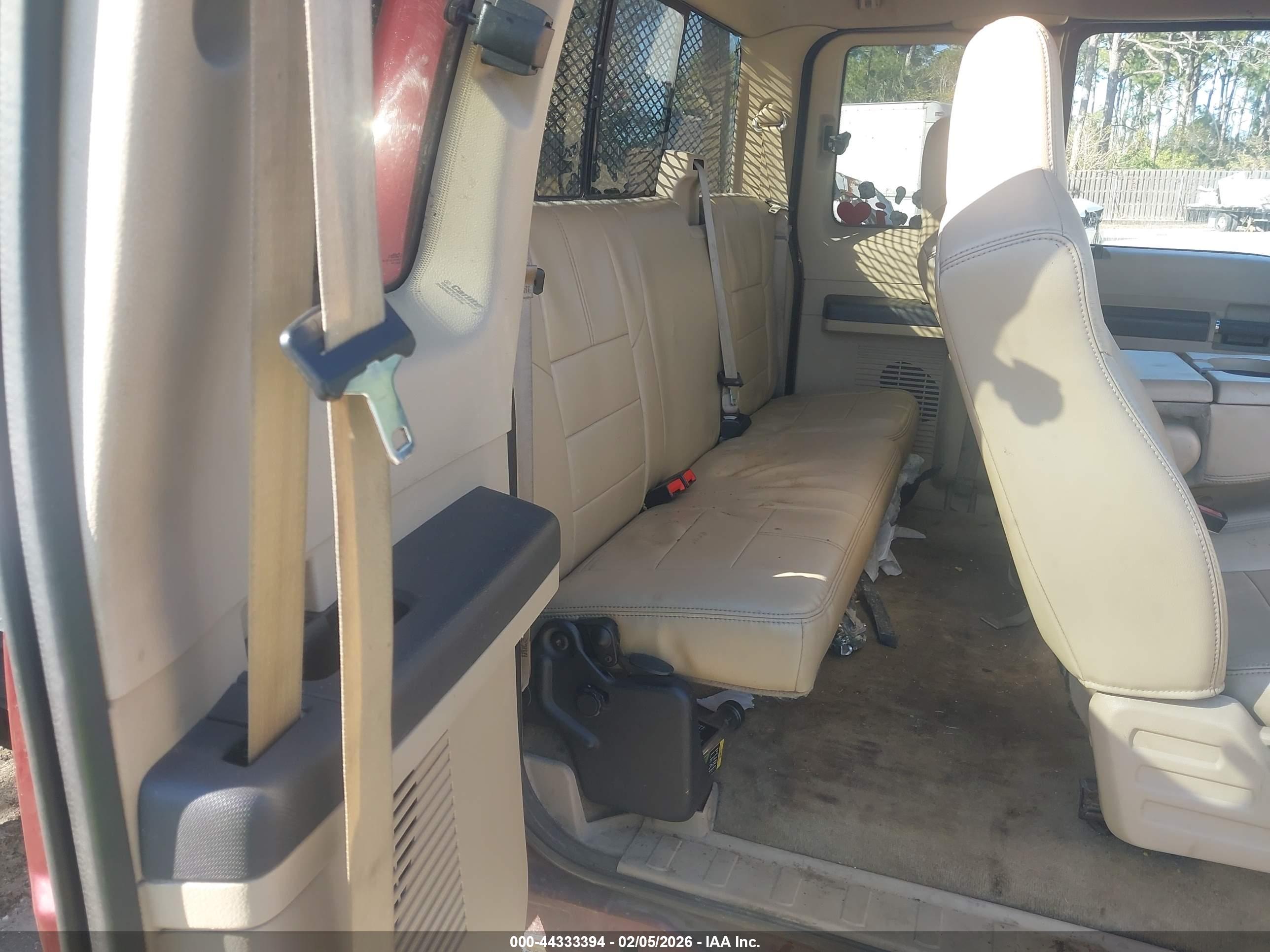 FORD F-350 image 8
