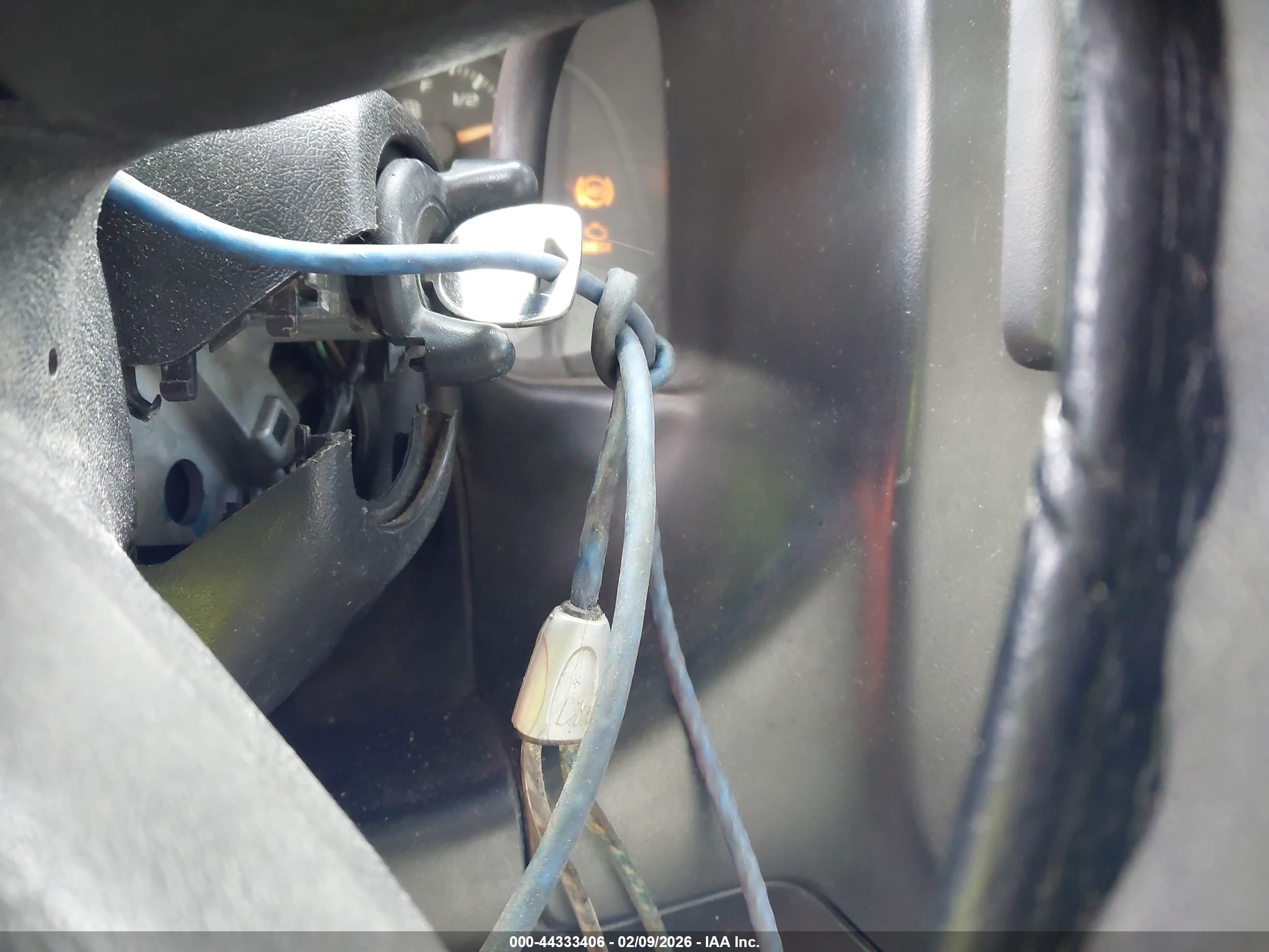 CHEVROLET EXPRESS image 11