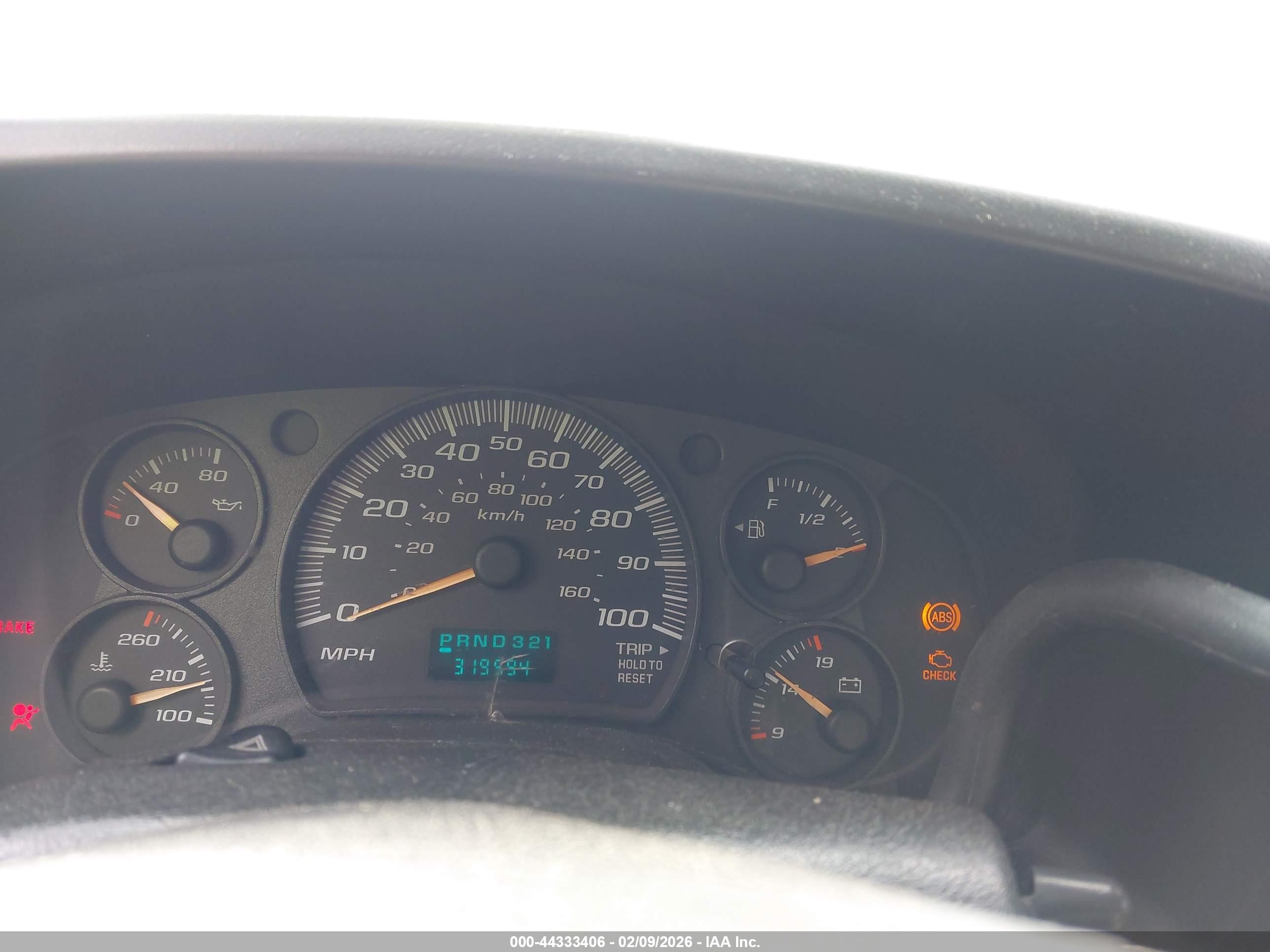 CHEVROLET EXPRESS image 6