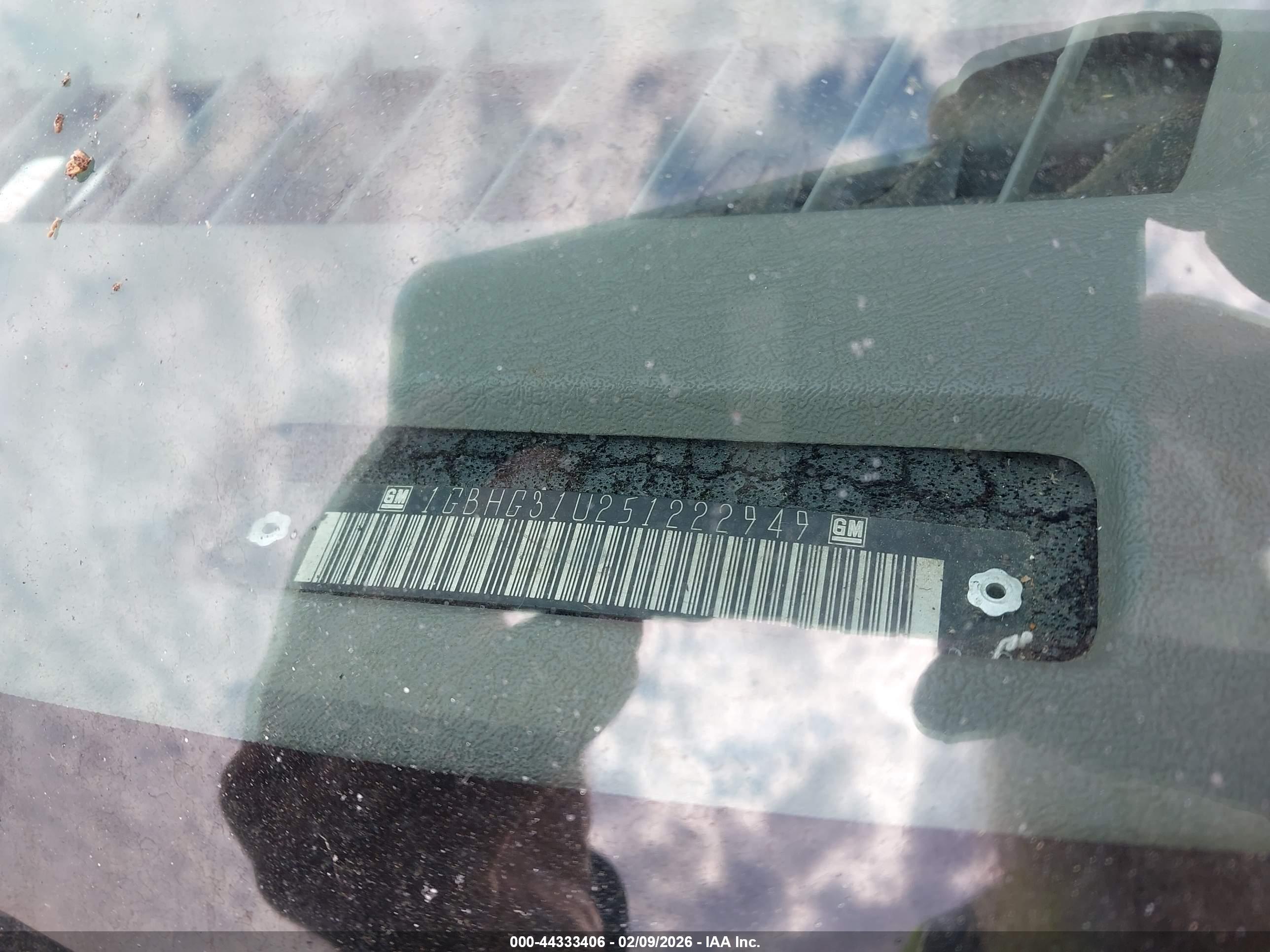 CHEVROLET EXPRESS image 9