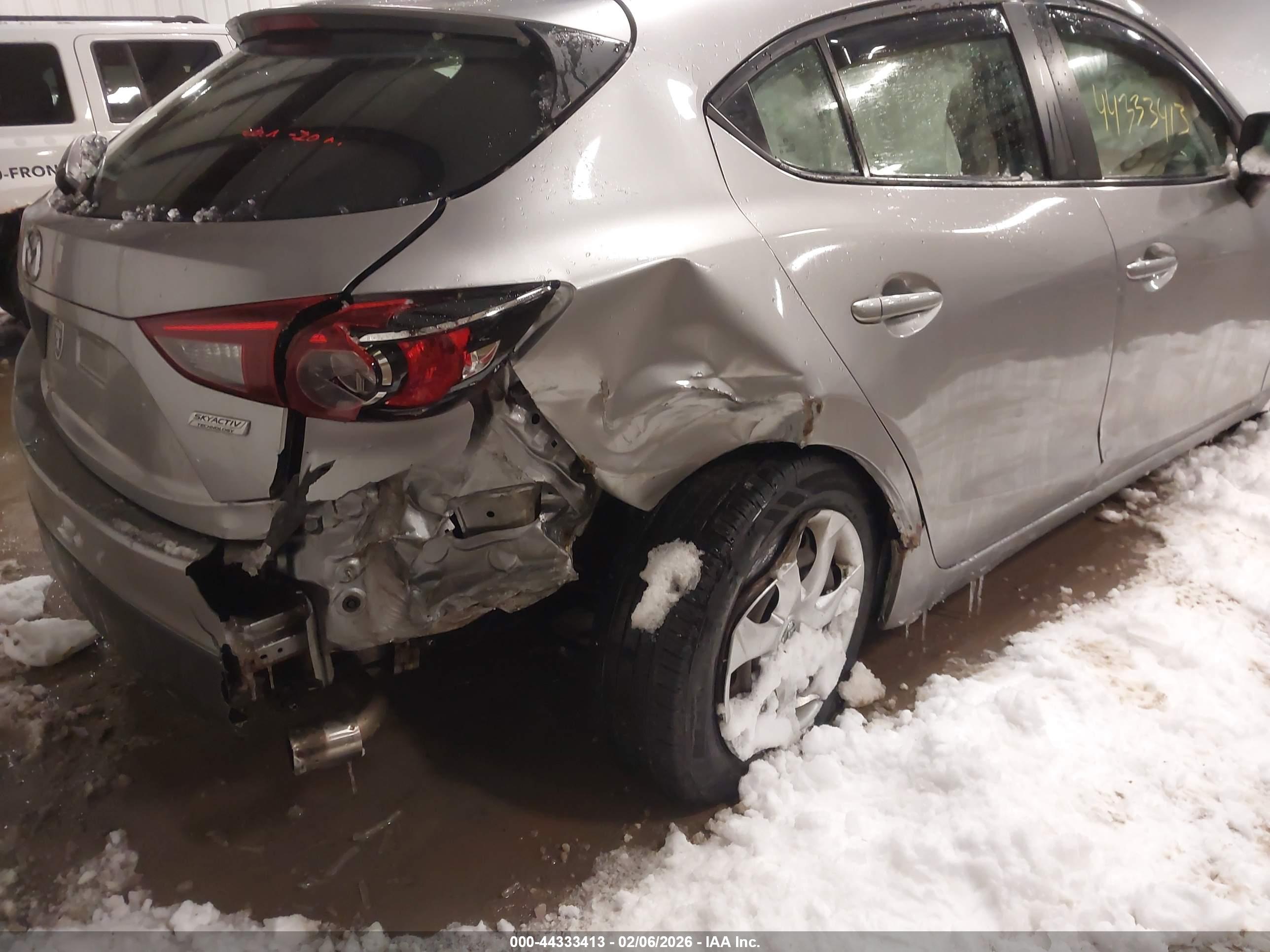 MAZDA MAZDA3 image 6