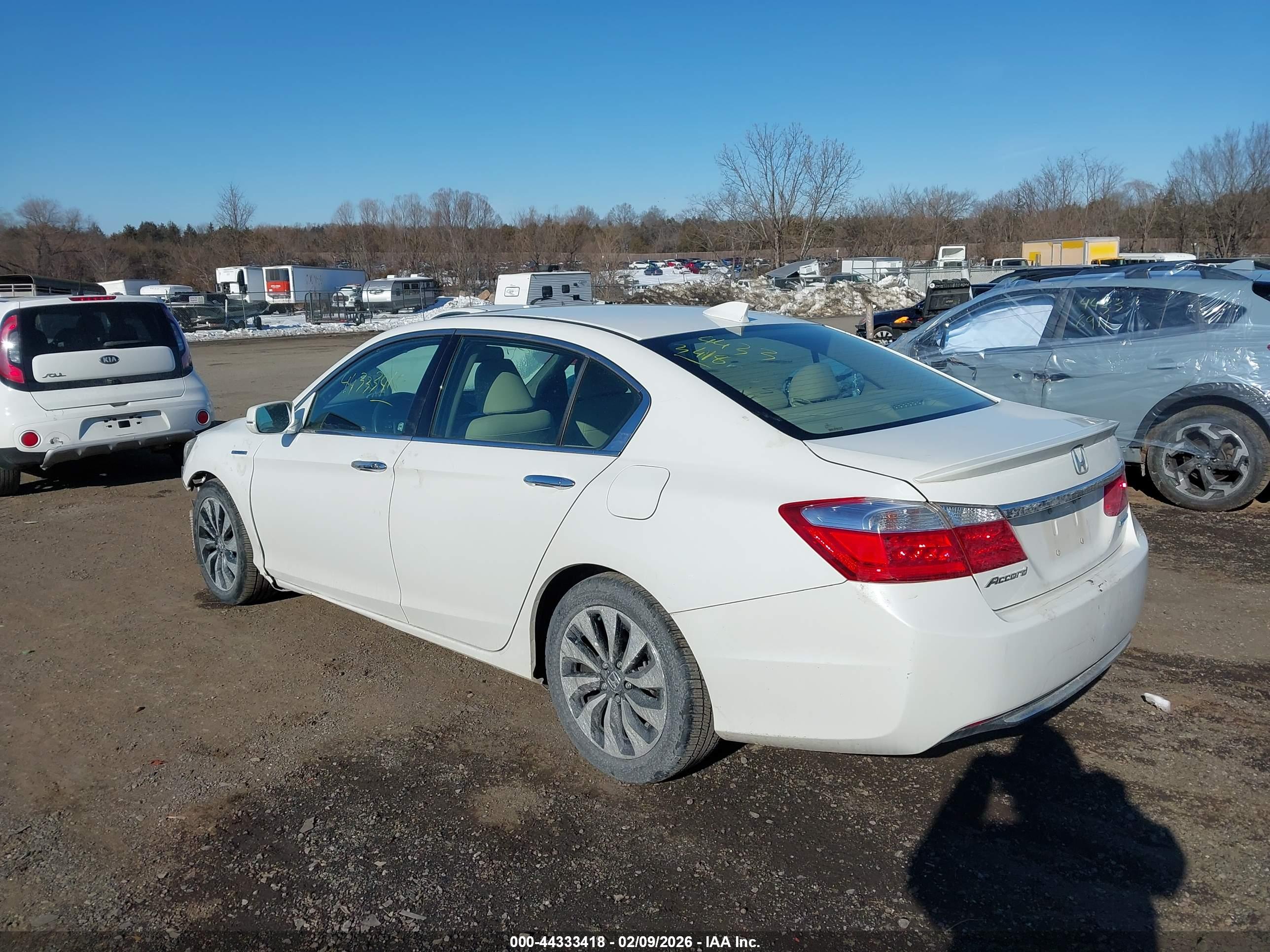 HONDA ACCORD image 3