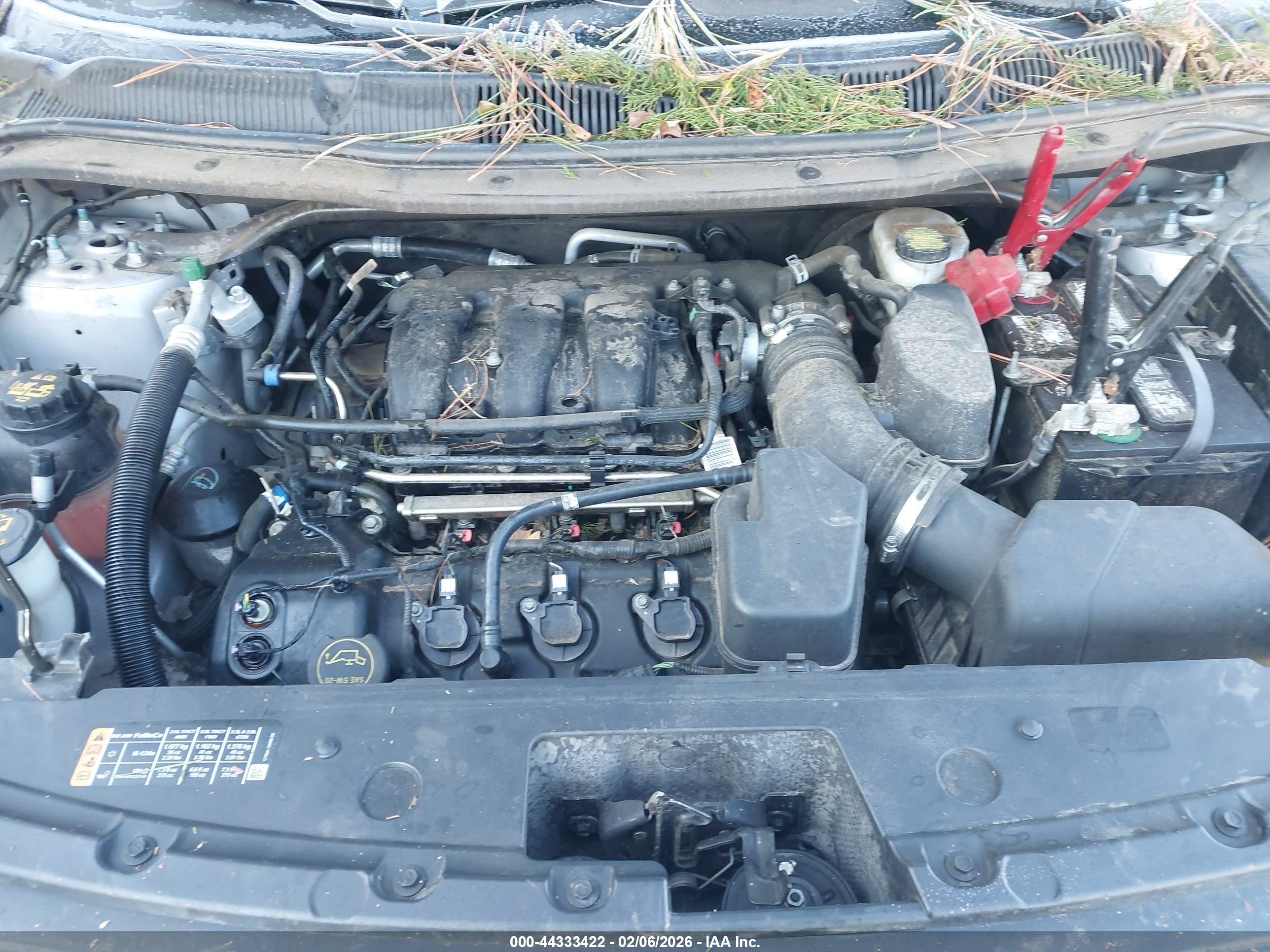 FORD EXPLORER image 10