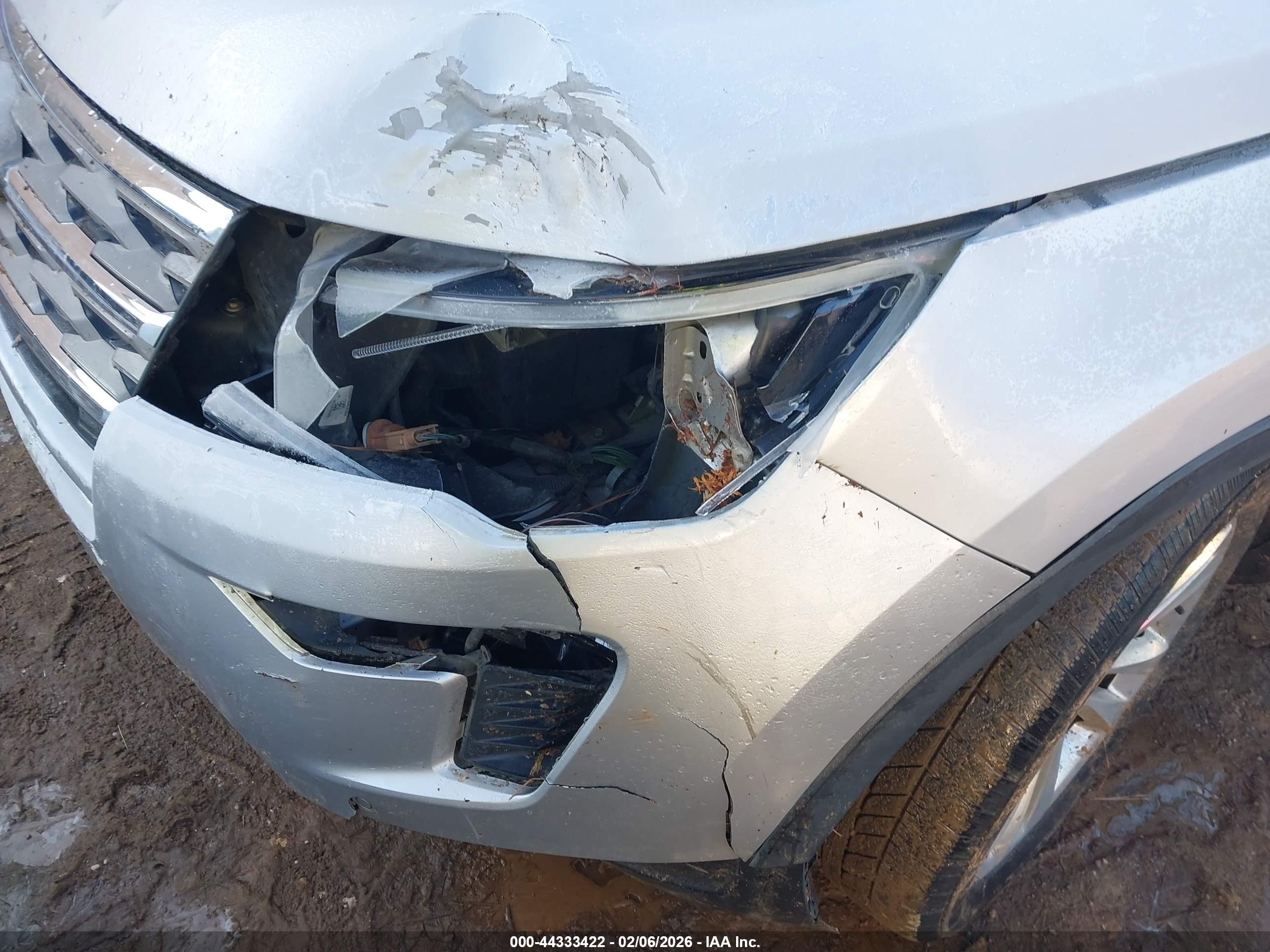 FORD EXPLORER image 6