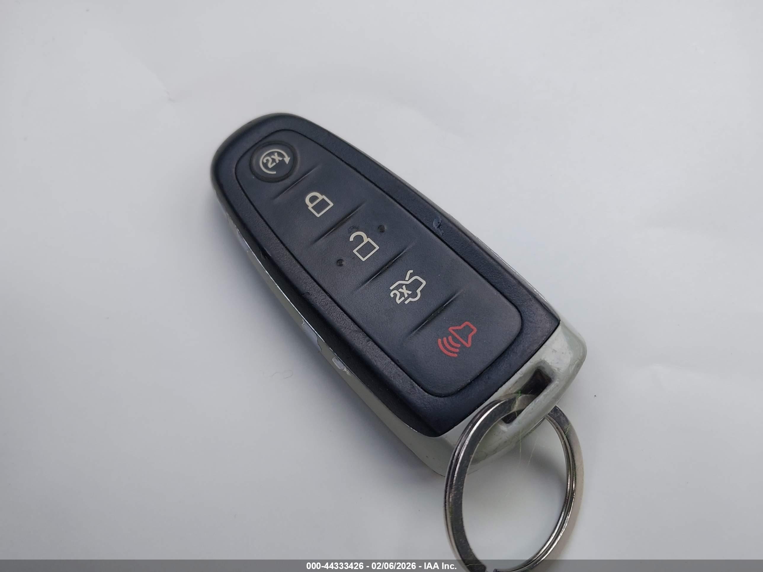 FORD ESCAPE image 11