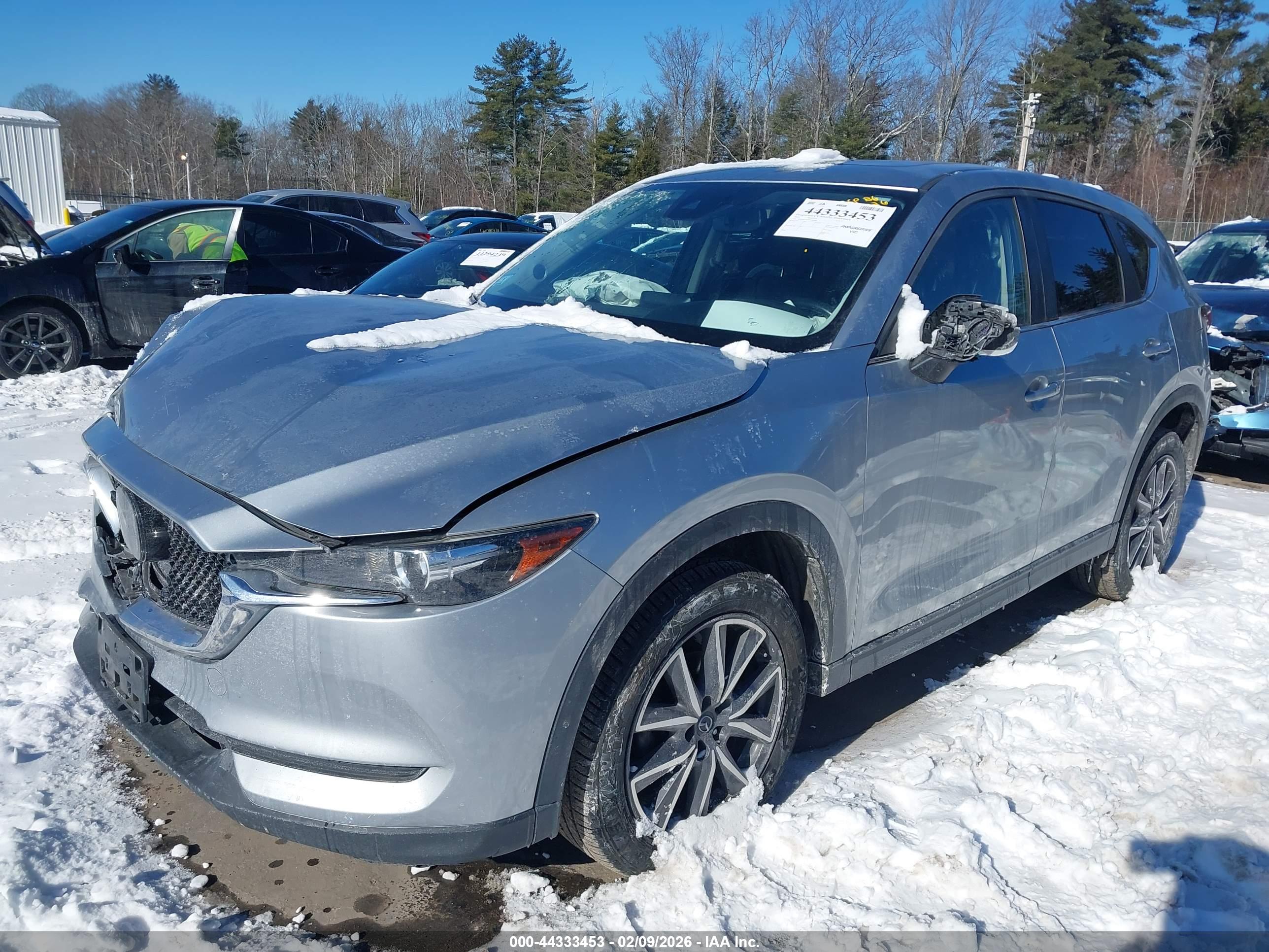 MAZDA CX-5 image 2